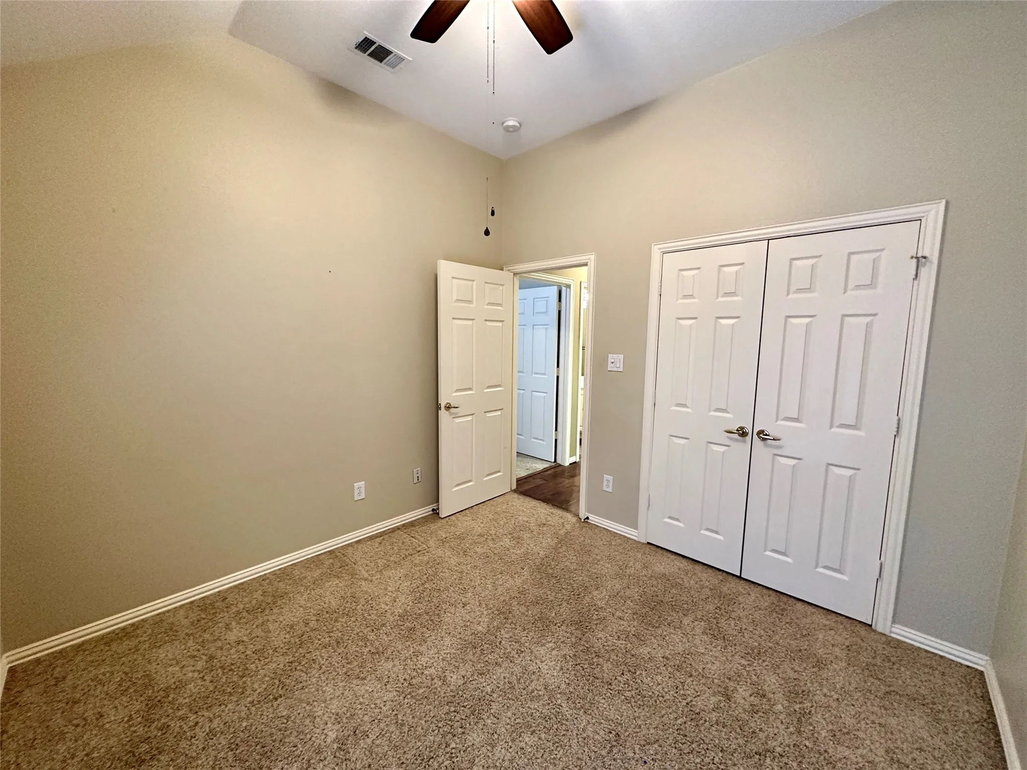 Single Family Residence For Rent in Collin County , 2013 Saint Anne Drive, Allen, Texas 75013, 3 Bedroom, 2 Bathroom, 2 Garage spaces, 1,871 Sqft, built in 1999, mls#21383234, Real Estate Agent in Allen, Homes For Rent in Collin county, Homes For Rent in Allen, Realtor in Allen Texas, Real Estate Brokerage Independent Realty Texas, Luminita Cordes Realtor