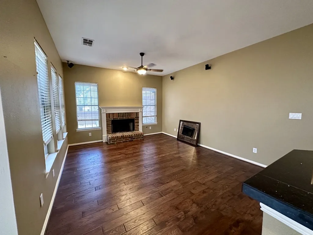 Single Family Residence For Rent in Collin County , 2013 Saint Anne Drive, Allen, Texas 75013, 3 Bedroom, 2 Bathroom, 2 Garage spaces, 1,871 Sqft, built in 1999, mls#21383234, Real Estate Agent in Allen, Homes For Rent in Collin county, Homes For Rent in Allen, Realtor in Allen Texas, Real Estate Brokerage Independent Realty Texas, Luminita Cordes Realtor