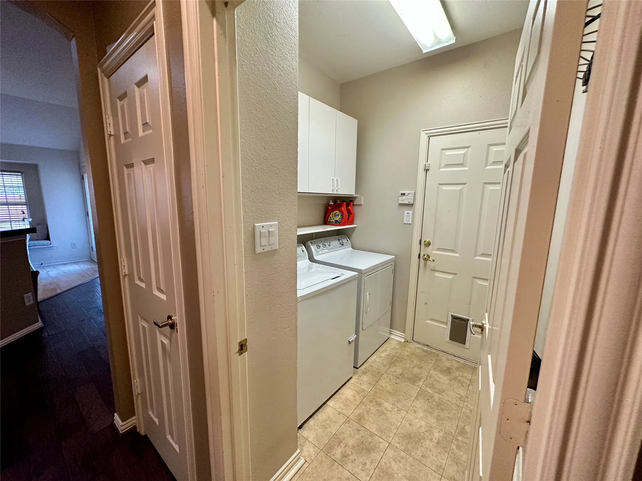 Single Family Residence For Rent in Collin County , 2013 Saint Anne Drive, Allen, Texas 75013, 3 Bedroom, 2 Bathroom, 2 Garage spaces, 1,871 Sqft, built in 1999, mls#21383234, Real Estate Agent in Allen, Homes For Rent in Collin county, Homes For Rent in Allen, Realtor in Allen Texas, Real Estate Brokerage Independent Realty Texas, Luminita Cordes Realtor