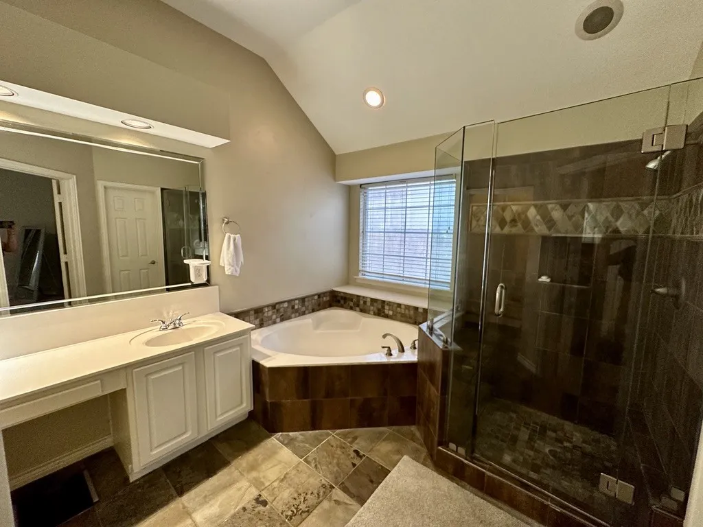 Single Family Residence For Rent in Collin County , 2013 Saint Anne Drive, Allen, Texas 75013, 3 Bedroom, 2 Bathroom, 2 Garage spaces, 1,871 Sqft, built in 1999, mls#21383234, Real Estate Agent in Allen, Homes For Rent in Collin county, Homes For Rent in Allen, Realtor in Allen Texas, Real Estate Brokerage Independent Realty Texas, Luminita Cordes Realtor