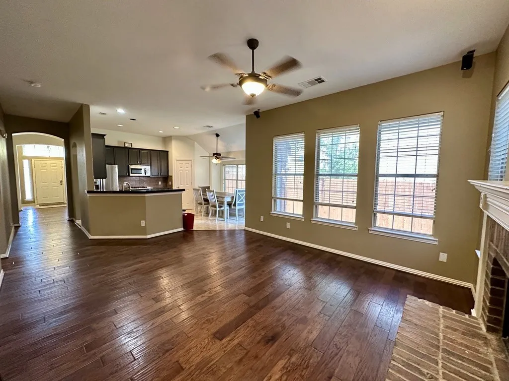 Single Family Residence For Rent in Collin County , 2013 Saint Anne Drive, Allen, Texas 75013, 3 Bedroom, 2 Bathroom, 2 Garage spaces, 1,871 Sqft, built in 1999, mls#21383234, Real Estate Agent in Allen, Homes For Rent in Collin county, Homes For Rent in Allen, Realtor in Allen Texas, Real Estate Brokerage Independent Realty Texas, Luminita Cordes Realtor