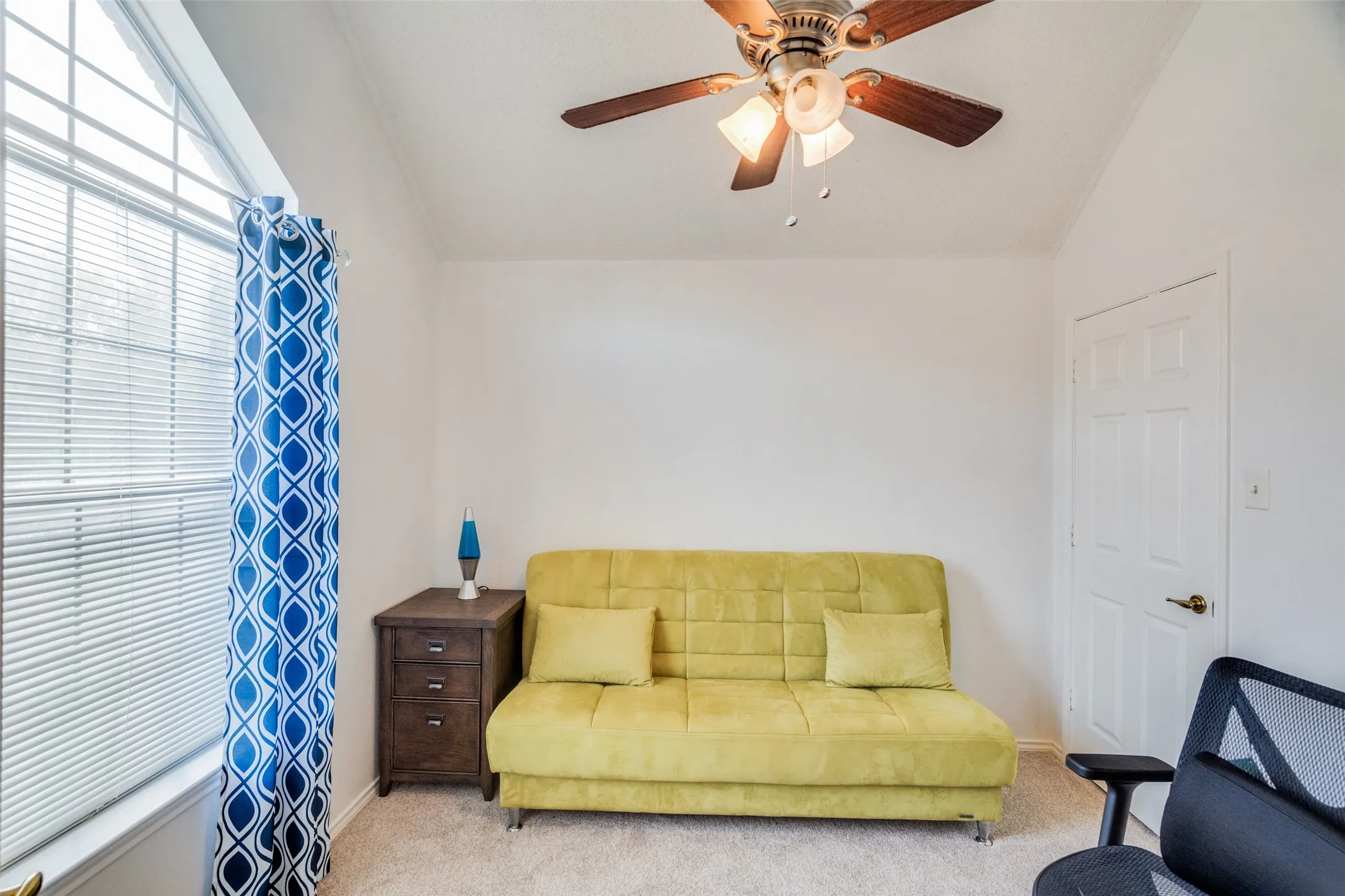 Secondary Bedroom/Office