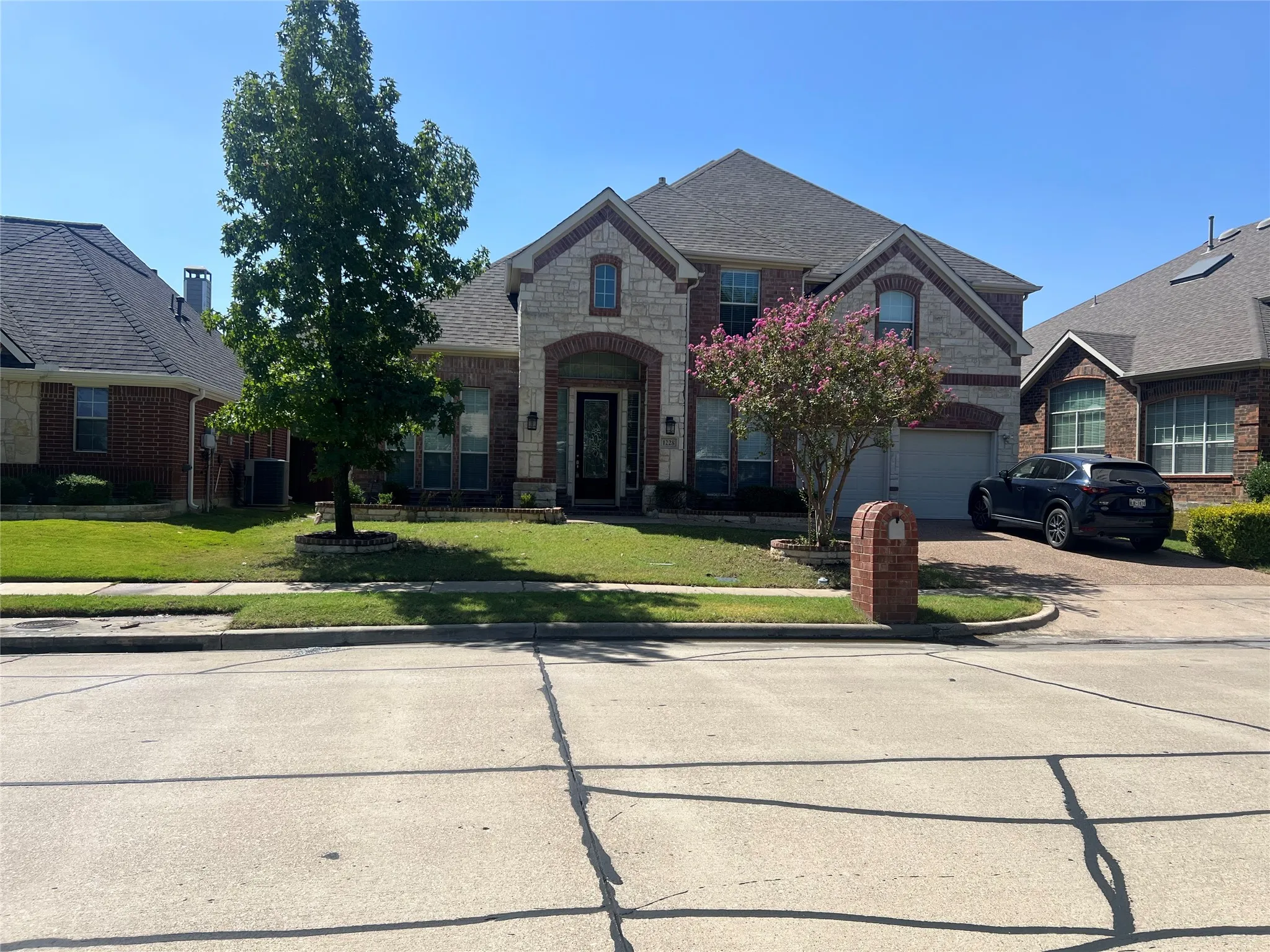 Single Family Residence For Rent in Dallas County , 1228 Sandy Shore Road, Irving, Texas 75063, 4 Bedroom, 3 Bathroom, 2 Garage spaces, 3,838 Sqft, built in 2004, mls#21388267, Real Estate Agent in Irving, Homes For Rent in Dallas county, Homes For Rent in Irving, Realtor in Irving Texas, Real Estate Brokerage Independent Realty Texas, Luminita Cordes Realtor