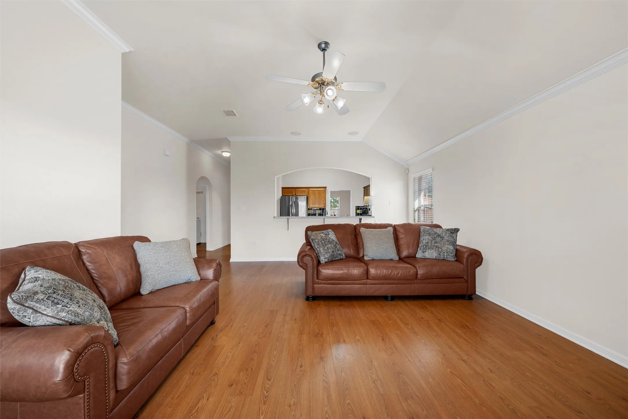 Single Family Residence For Sale in Mc Lennan County , 2541 Massey Lane, Robinson, Texas 76706, 3 Bedroom, 2 Bathroom, 2 Garage spaces, 1,732 Sqft, built in 2007, mls#21388277, Real Estate Agent in Robinson, Homes For Sale in Mc Lennan county, Homes For Sale in Robinson, Realtor in Robinson Texas, Real Estate Brokerage Independent Realty Texas, Luminita Cordes Realtor