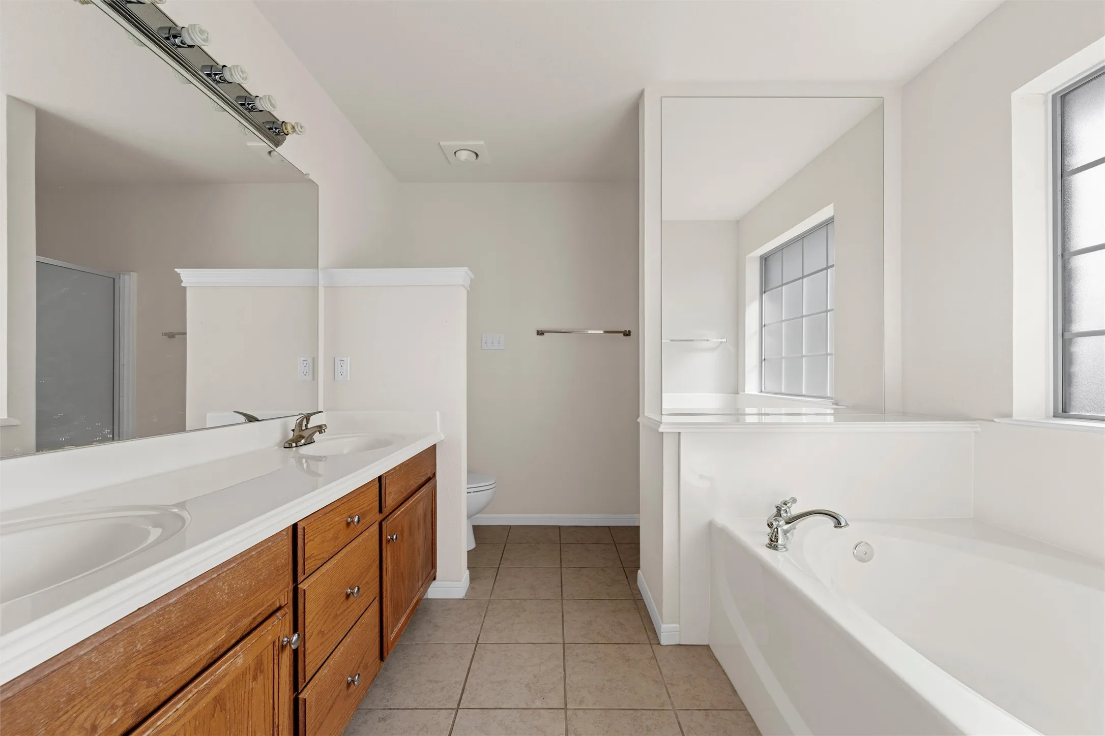 Single Family Residence For Sale in Mc Lennan County , 2541 Massey Lane, Robinson, Texas 76706, 3 Bedroom, 2 Bathroom, 2 Garage spaces, 1,732 Sqft, built in 2007, mls#21388277, Real Estate Agent in Robinson, Homes For Sale in Mc Lennan county, Homes For Sale in Robinson, Realtor in Robinson Texas, Real Estate Brokerage Independent Realty Texas, Luminita Cordes Realtor