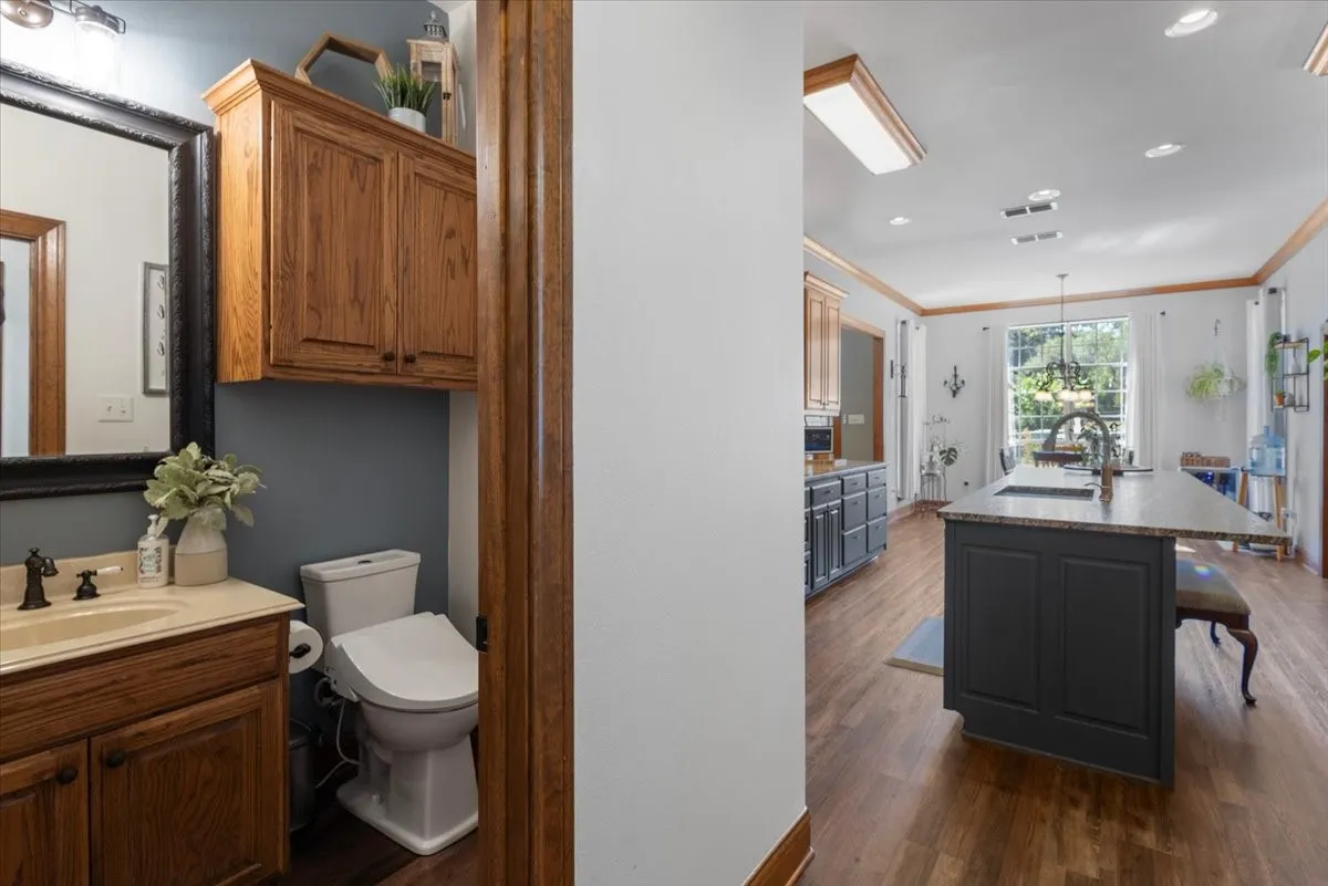 Single Family Residence For Sale in Upshur County , 1400 PR 1062, Gilmer, Texas 75645, 4 Bedroom, 3 Bathroom, 2 Garage spaces, 3,846 Sqft, built in 2003, mls#21388298, Real Estate Agent in Gilmer, Homes For Sale in Upshur county, Homes For Sale in Gilmer, Realtor in Gilmer Texas, Real Estate Brokerage Independent Realty Texas, Luminita Cordes Realtor