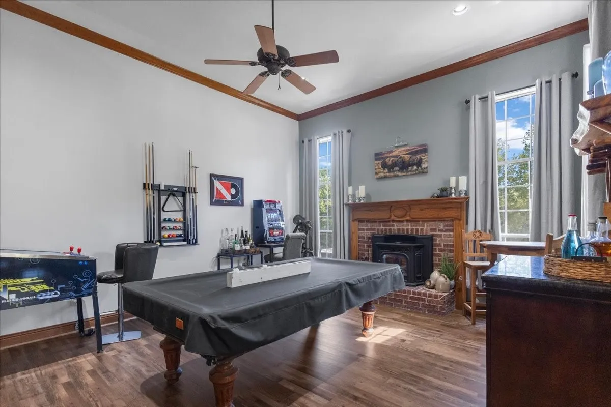 Single Family Residence For Sale in Upshur County , 1400 PR 1062, Gilmer, Texas 75645, 4 Bedroom, 3 Bathroom, 2 Garage spaces, 3,846 Sqft, built in 2003, mls#21388298, Real Estate Agent in Gilmer, Homes For Sale in Upshur county, Homes For Sale in Gilmer, Realtor in Gilmer Texas, Real Estate Brokerage Independent Realty Texas, Luminita Cordes Realtor
