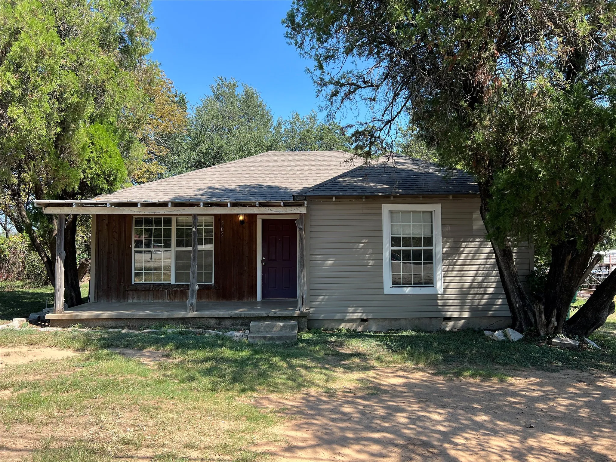 Single Family Residence For Rent