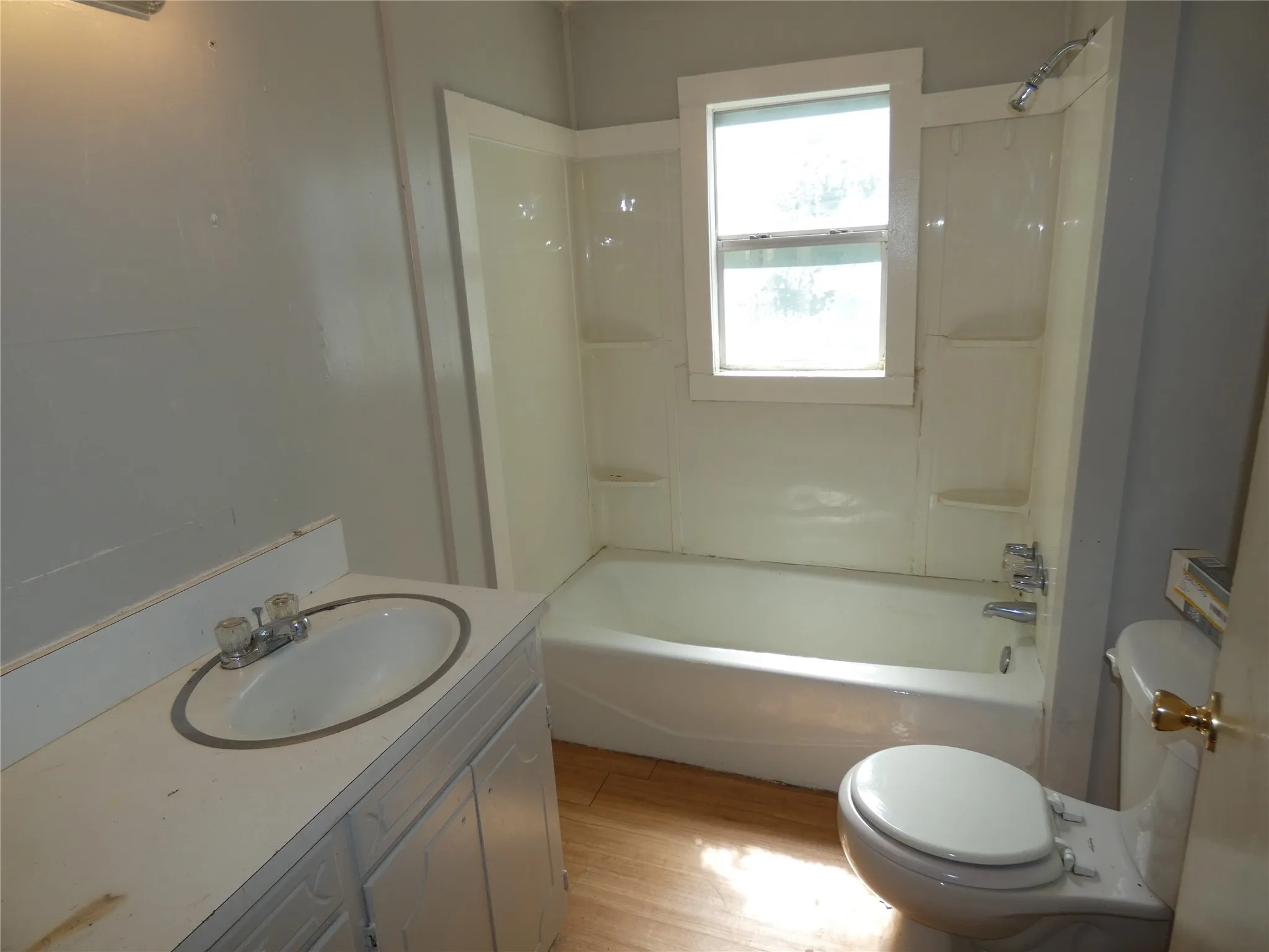Single Family Residence For Rent in Taylor County , 1241 Houston Street, Abilene, Texas 79601, 3 Bedroom, 2 Bathroom, Garage spaces, 1,296 Sqft, built in 1952, mls#21388300, Real Estate Agent in Abilene, Homes For Rent in Taylor county, Homes For Rent in Abilene, Realtor in Abilene Texas, Real Estate Brokerage Independent Realty Texas, Luminita Cordes Realtor