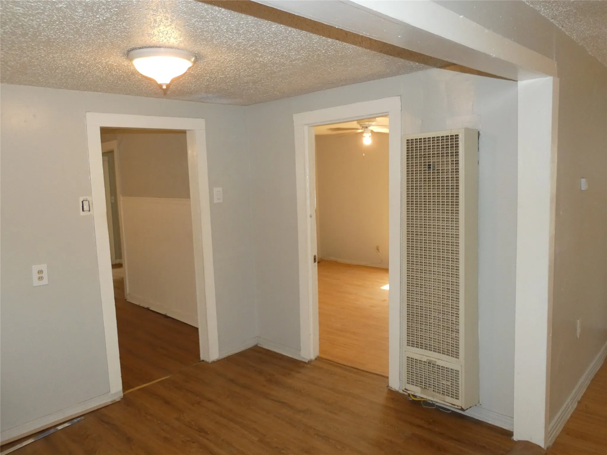 Single Family Residence For Rent in Taylor County , 1241 Houston Street, Abilene, Texas 79601, 3 Bedroom, 2 Bathroom, Garage spaces, 1,296 Sqft, built in 1952, mls#21388300, Real Estate Agent in Abilene, Homes For Rent in Taylor county, Homes For Rent in Abilene, Realtor in Abilene Texas, Real Estate Brokerage Independent Realty Texas, Luminita Cordes Realtor