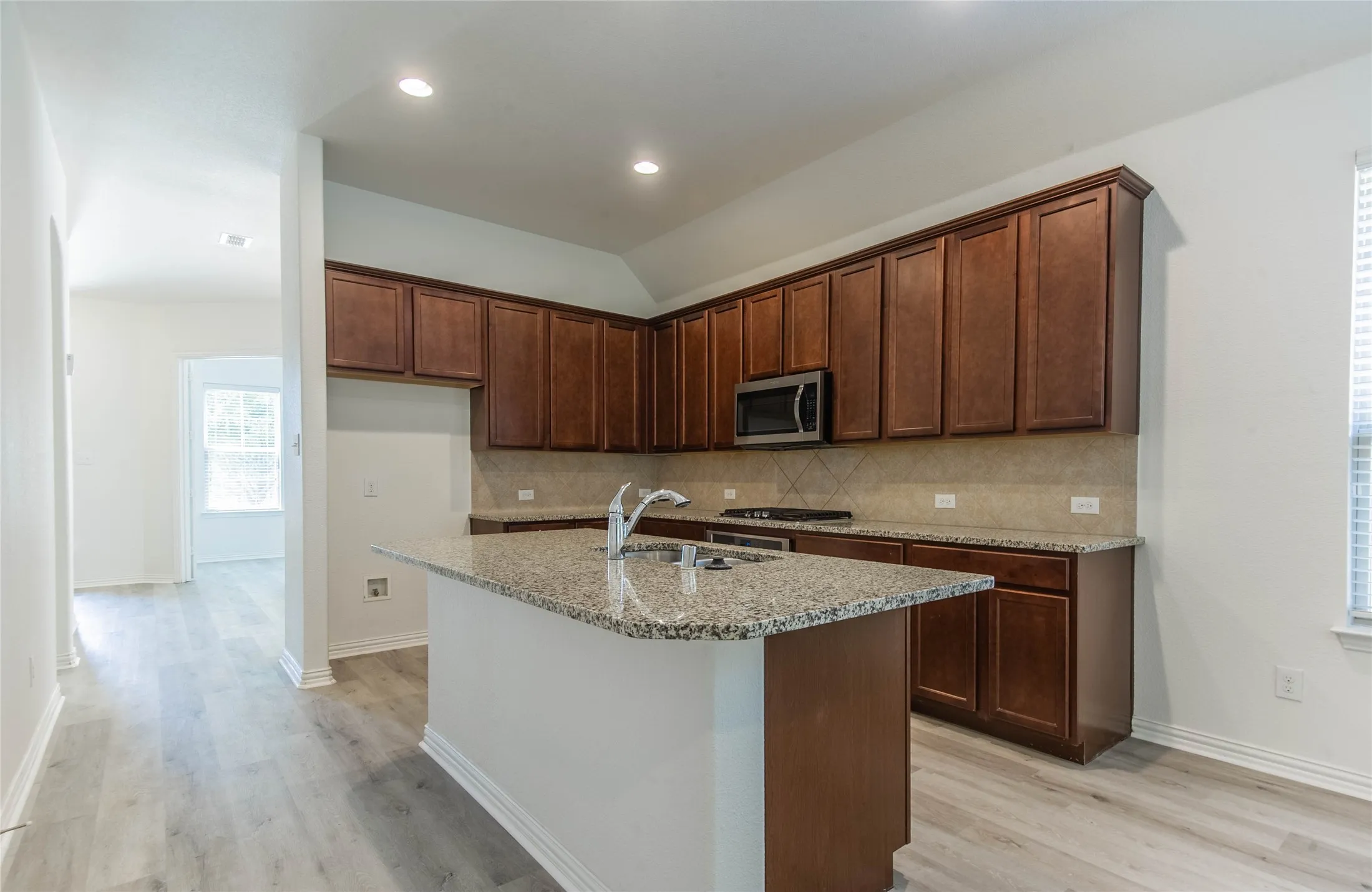 Single Family Residence For Rent in Collin County , 1404 Suttonview Drive, Mc Kinney, Texas 75071, 4 Bedroom, 2 Bathroom, 2 Garage spaces, 2,045 Sqft, built in 2016, mls#21388261, Real Estate Agent in Mc Kinney, Homes For Rent in Collin county, Homes For Rent in Mc Kinney, Realtor in Mc Kinney Texas, Real Estate Brokerage Independent Realty Texas, Luminita Cordes Realtor
