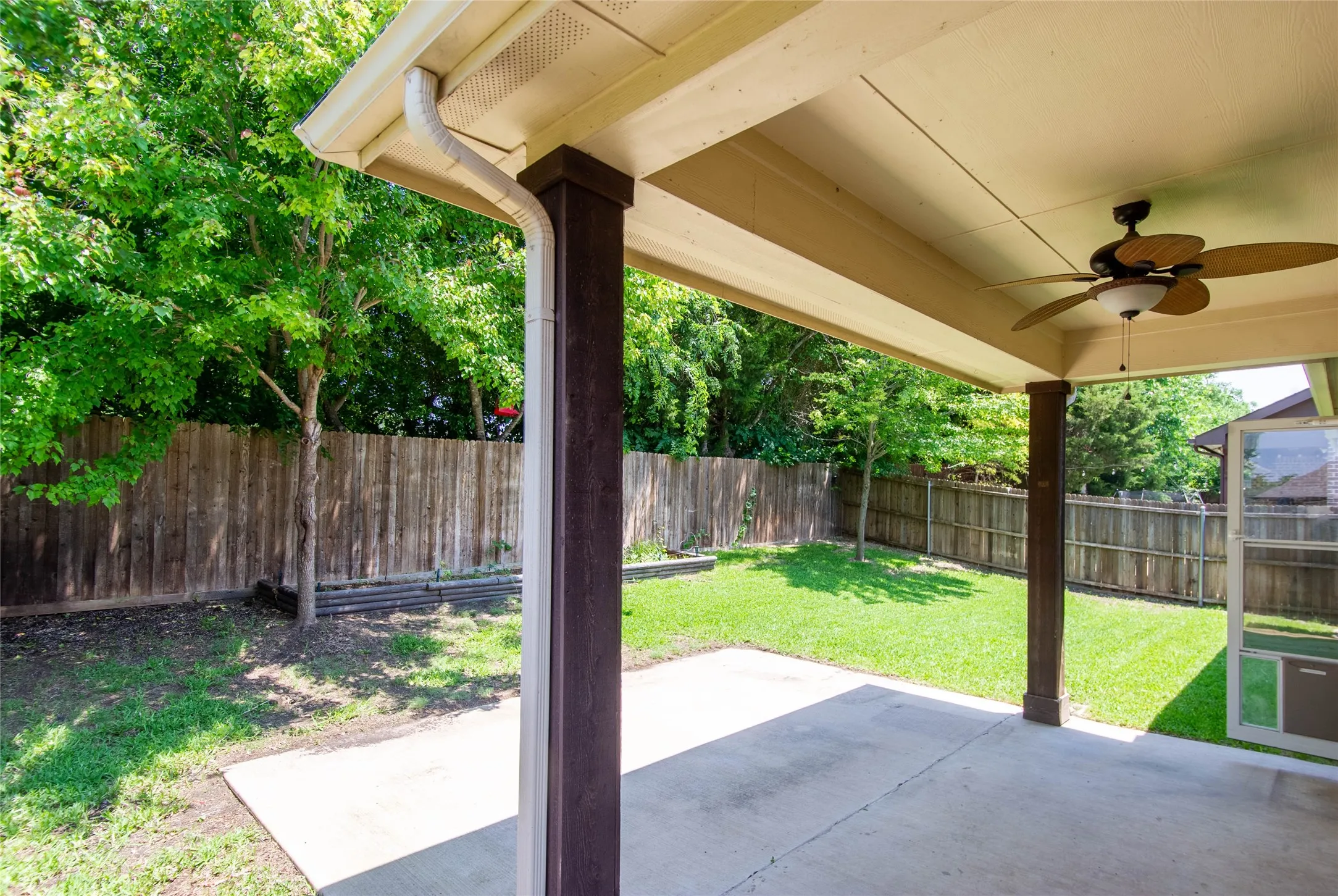 Single Family Residence For Rent in Collin County , 1404 Suttonview Drive, Mc Kinney, Texas 75071, 4 Bedroom, 2 Bathroom, 2 Garage spaces, 2,045 Sqft, built in 2016, mls#21388261, Real Estate Agent in Mc Kinney, Homes For Rent in Collin county, Homes For Rent in Mc Kinney, Realtor in Mc Kinney Texas, Real Estate Brokerage Independent Realty Texas, Luminita Cordes Realtor