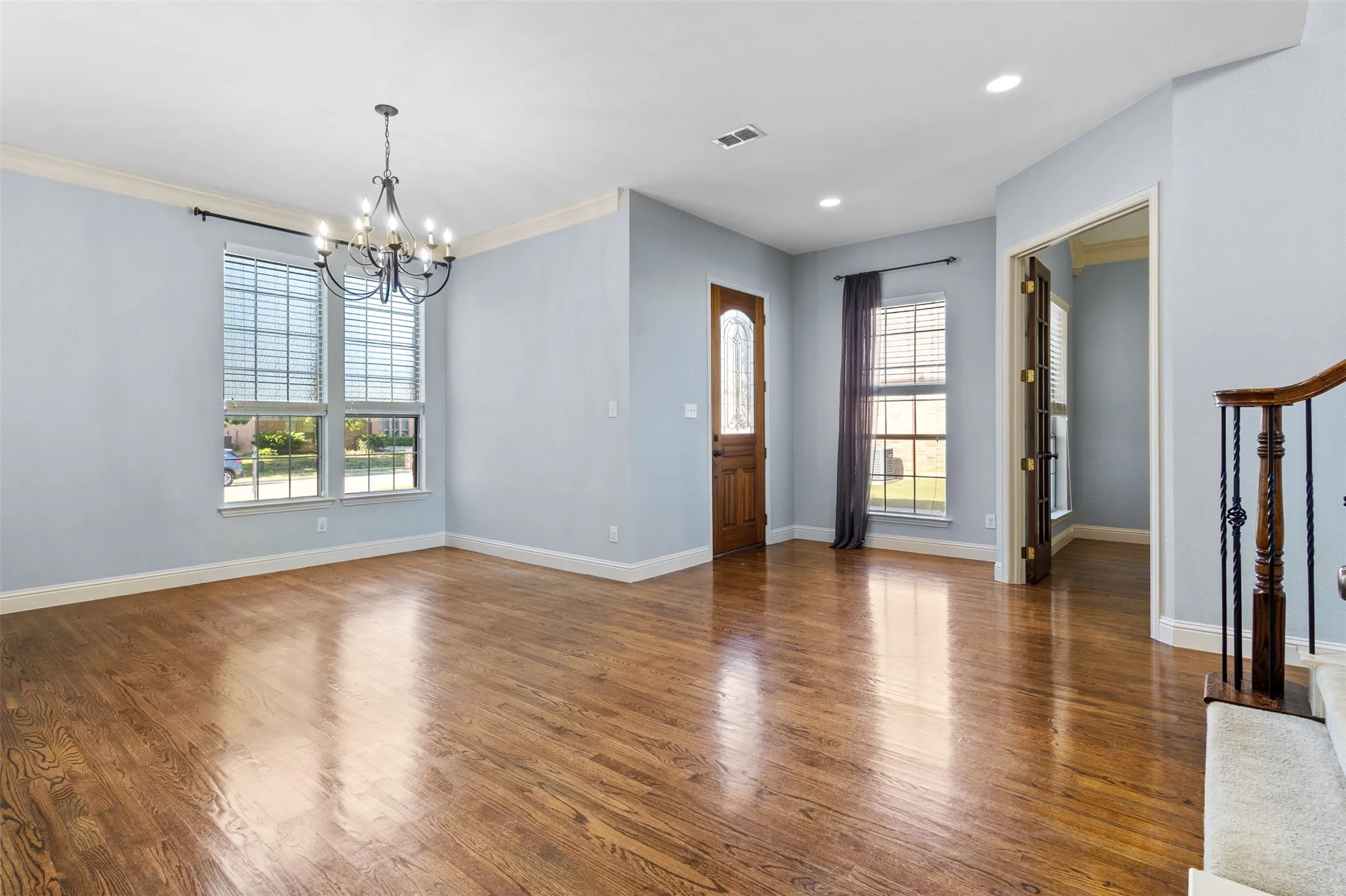 Single Family Residence For Sale in Tarrant County , 221 Tipperary Drive, Keller, Texas 76248, 4 Bedroom, 4 Bathroom, 3 Garage spaces, 3,888 Sqft, built in 2007, mls#21386926, Real Estate Agent in Keller, Homes For Sale in Tarrant county, Homes For Sale in Keller, Realtor in Keller Texas, Real Estate Brokerage Independent Realty Texas, Luminita Cordes Realtor