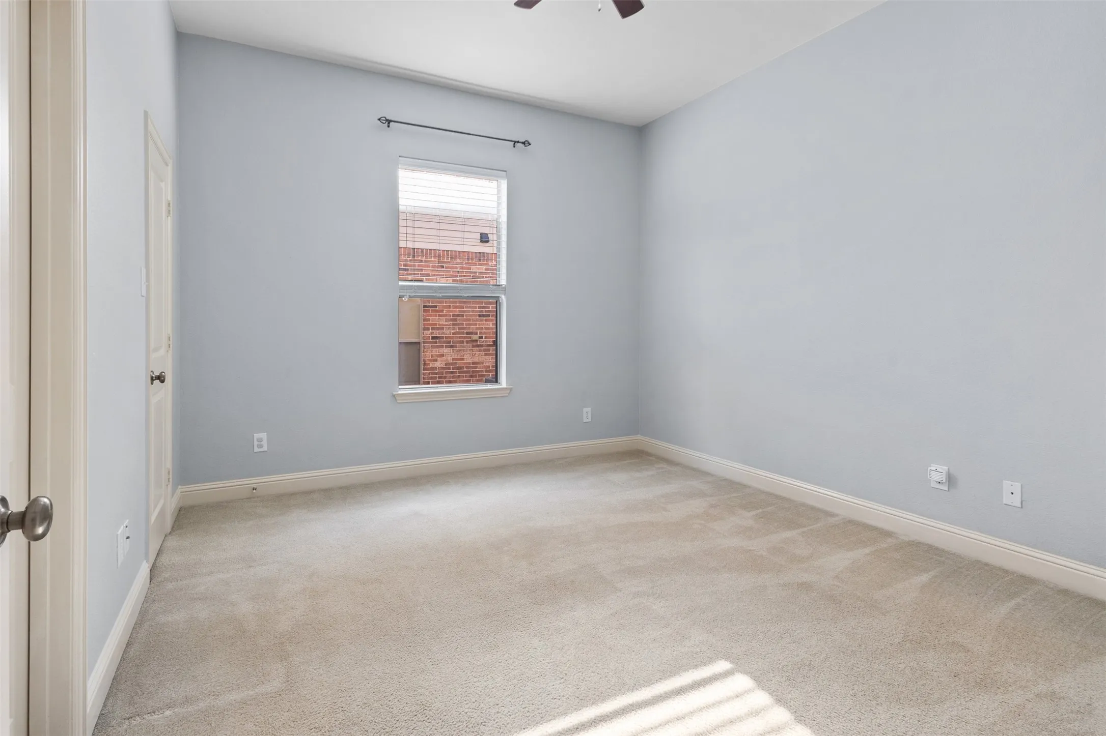 Single Family Residence For Sale in Tarrant County , 221 Tipperary Drive, Keller, Texas 76248, 4 Bedroom, 4 Bathroom, 3 Garage spaces, 3,888 Sqft, built in 2007, mls#21386926, Real Estate Agent in Keller, Homes For Sale in Tarrant county, Homes For Sale in Keller, Realtor in Keller Texas, Real Estate Brokerage Independent Realty Texas, Luminita Cordes Realtor