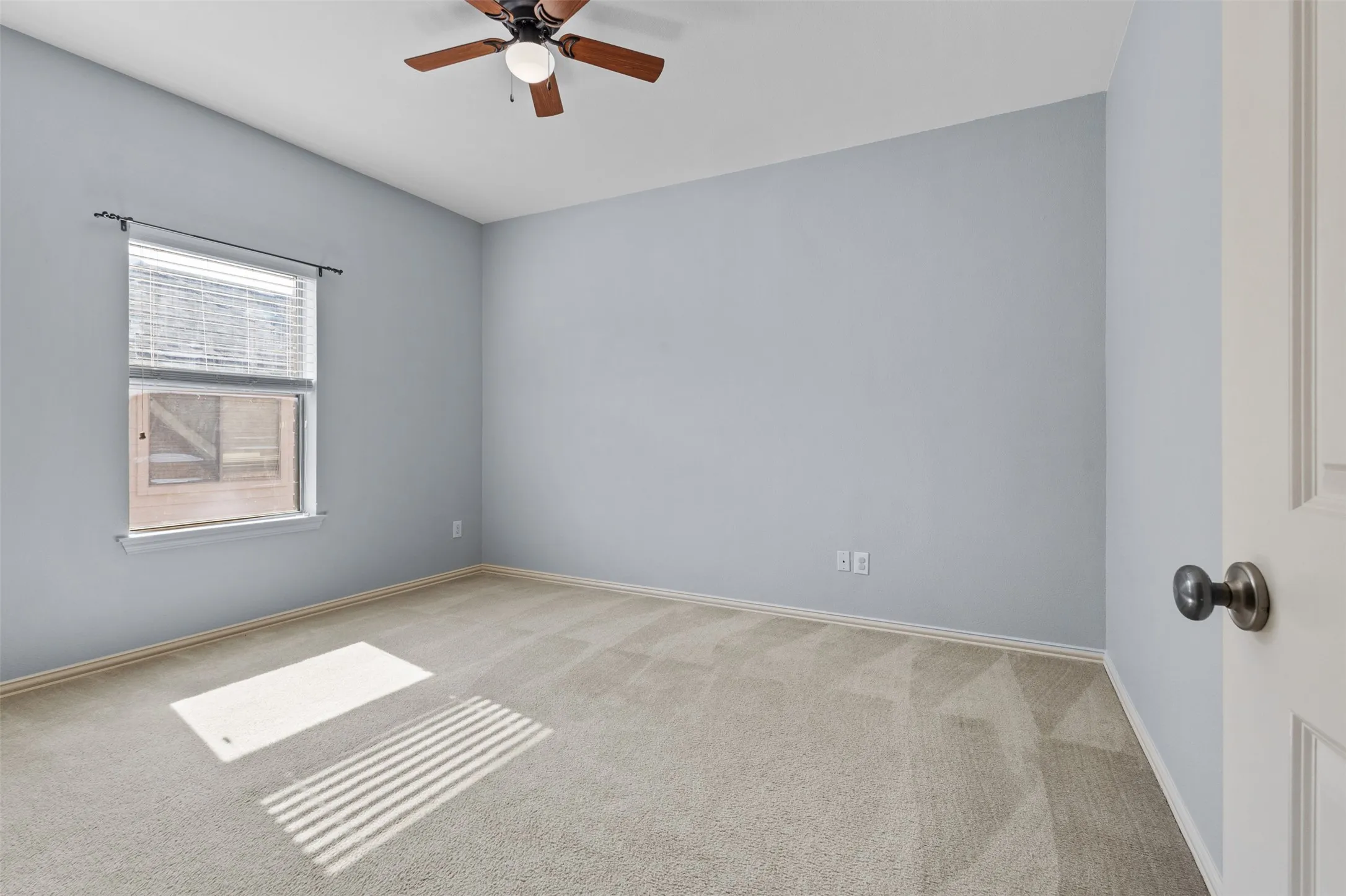 Single Family Residence For Sale in Tarrant County , 221 Tipperary Drive, Keller, Texas 76248, 4 Bedroom, 4 Bathroom, 3 Garage spaces, 3,888 Sqft, built in 2007, mls#21386926, Real Estate Agent in Keller, Homes For Sale in Tarrant county, Homes For Sale in Keller, Realtor in Keller Texas, Real Estate Brokerage Independent Realty Texas, Luminita Cordes Realtor