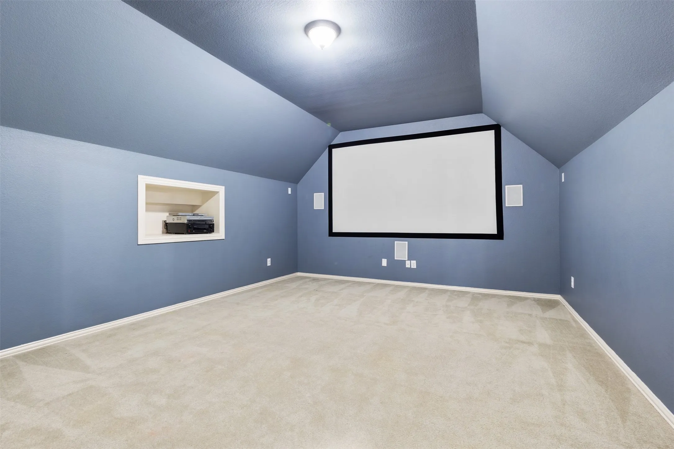 Single Family Residence For Sale in Tarrant County , 221 Tipperary Drive, Keller, Texas 76248, 4 Bedroom, 4 Bathroom, 3 Garage spaces, 3,888 Sqft, built in 2007, mls#21386926, Real Estate Agent in Keller, Homes For Sale in Tarrant county, Homes For Sale in Keller, Realtor in Keller Texas, Real Estate Brokerage Independent Realty Texas, Luminita Cordes Realtor