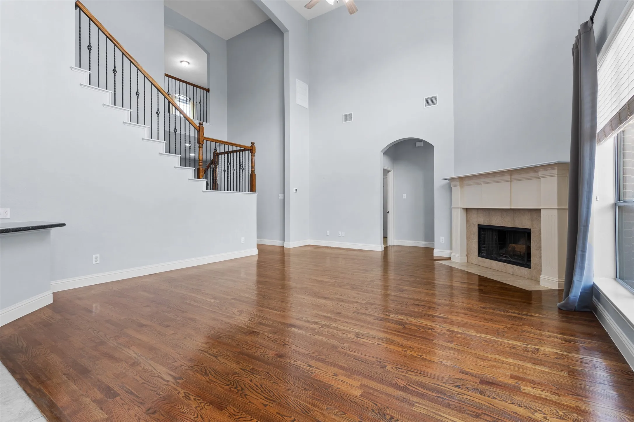 Single Family Residence For Sale in Tarrant County , 221 Tipperary Drive, Keller, Texas 76248, 4 Bedroom, 4 Bathroom, 3 Garage spaces, 3,888 Sqft, built in 2007, mls#21386926, Real Estate Agent in Keller, Homes For Sale in Tarrant county, Homes For Sale in Keller, Realtor in Keller Texas, Real Estate Brokerage Independent Realty Texas, Luminita Cordes Realtor