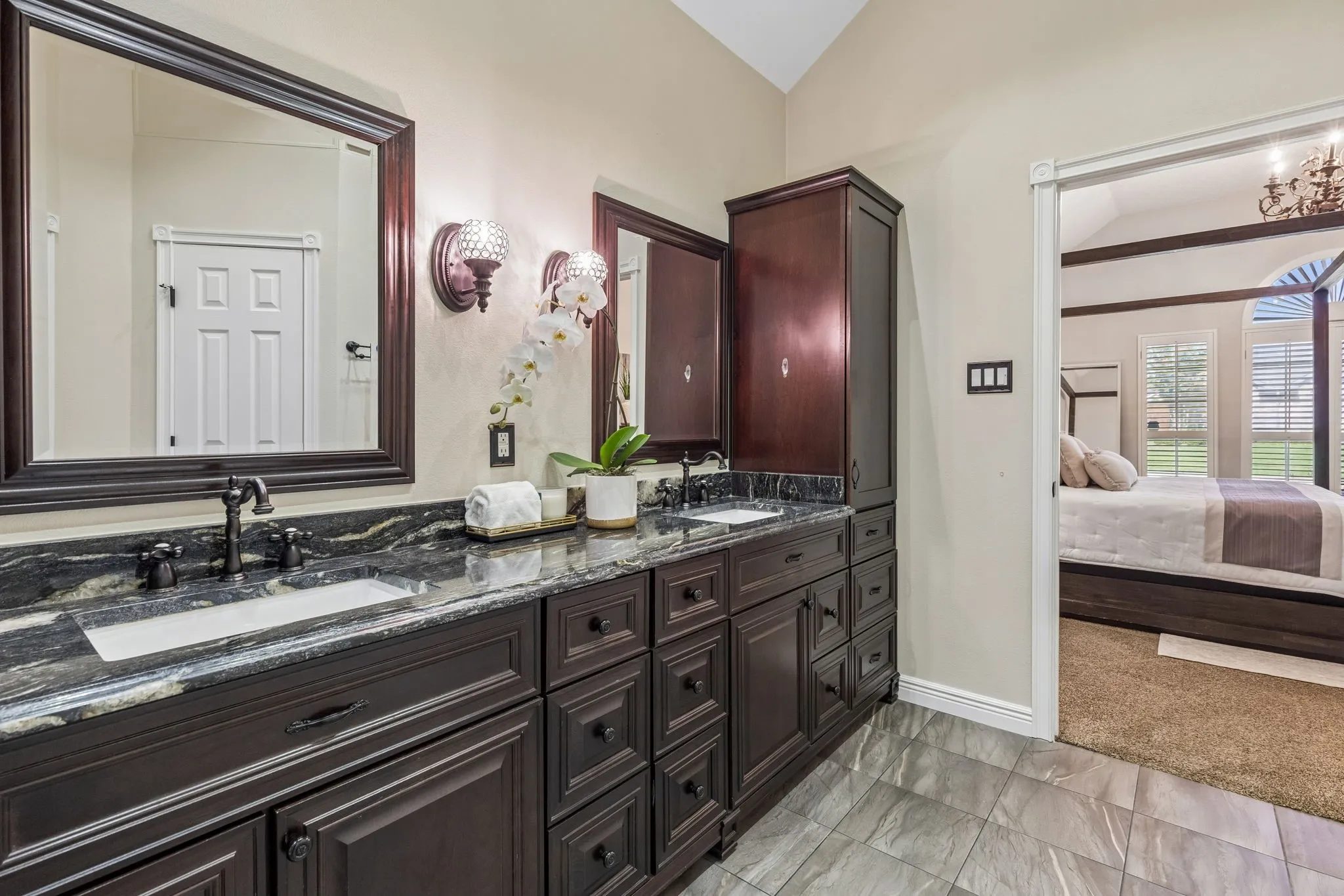 Single Family Residence For Sale in Collin County , 8212 Steamers Lane, Frisco, Texas 75035, 4 Bedroom, 3 Bathroom, 2 Garage spaces, 2,578 Sqft, built in 1994, mls#21388302, Real Estate Agent in Frisco, Homes For Sale in Collin county, Homes For Sale in Frisco, Realtor in Frisco Texas, Real Estate Brokerage Independent Realty Texas, Luminita Cordes Realtor