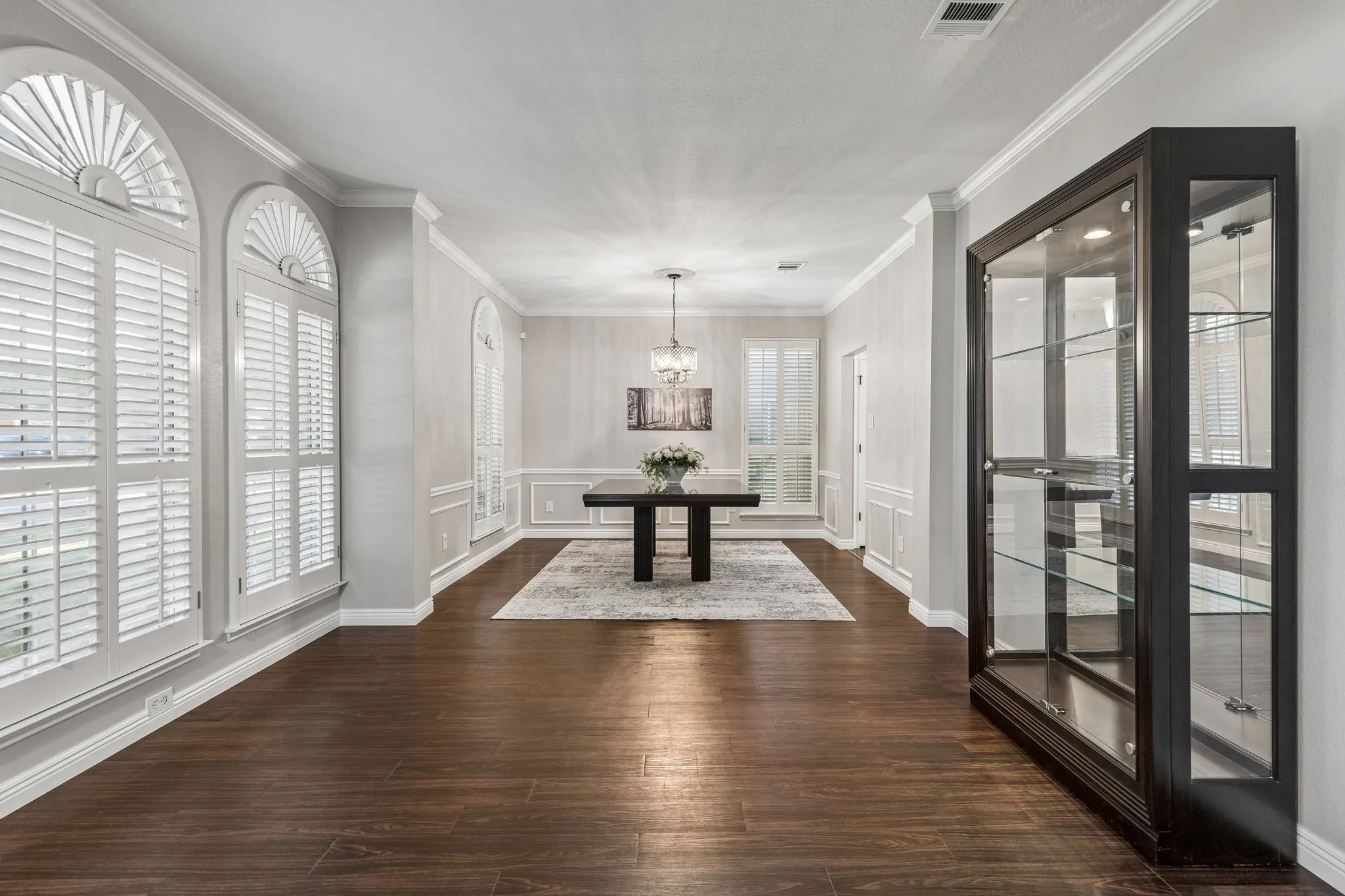Single Family Residence For Sale in Collin County , 8212 Steamers Lane, Frisco, Texas 75035, 4 Bedroom, 3 Bathroom, 2 Garage spaces, 2,578 Sqft, built in 1994, mls#21388302, Real Estate Agent in Frisco, Homes For Sale in Collin county, Homes For Sale in Frisco, Realtor in Frisco Texas, Real Estate Brokerage Independent Realty Texas, Luminita Cordes Realtor