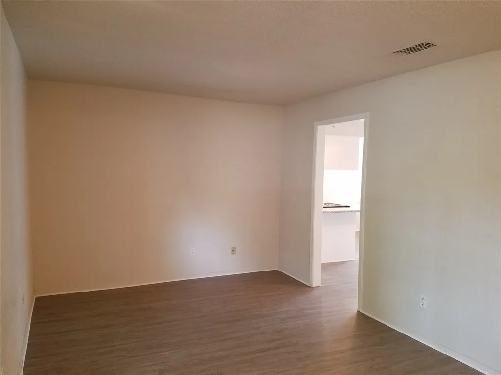 Single Family Residence For Rent in Tarrant County , 2724 BUFFALO Drive, Arlington, Texas 76013, 3 Bedroom, 2 Bathroom, 2 Garage spaces, 1,387 Sqft, built in 1967, mls#21388313, Real Estate Agent in Arlington, Homes For Rent in Tarrant county, Homes For Rent in Arlington, Realtor in Arlington Texas, Real Estate Brokerage Independent Realty Texas, Luminita Cordes Realtor