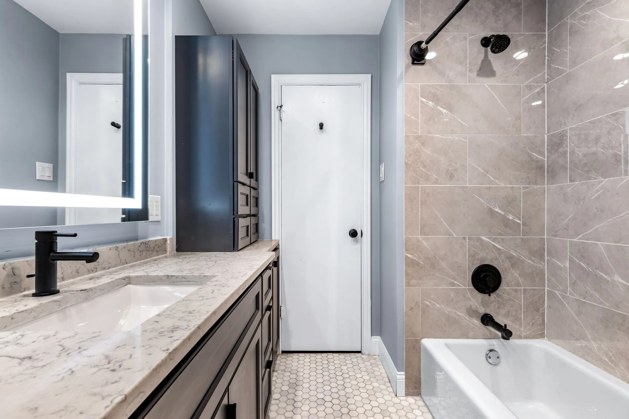 Single Family Residence For Rent in Dallas County , 704 Downing Drive, Richardson, Texas 75080, 3 Bedroom, 2 Bathroom, 1 Garage spaces, 1,444 Sqft, built in 1955, mls#21388294, Real Estate Agent in Richardson, Homes For Rent in Dallas county, Homes For Rent in Richardson, Realtor in Richardson Texas, Real Estate Brokerage Independent Realty Texas, Luminita Cordes Realtor