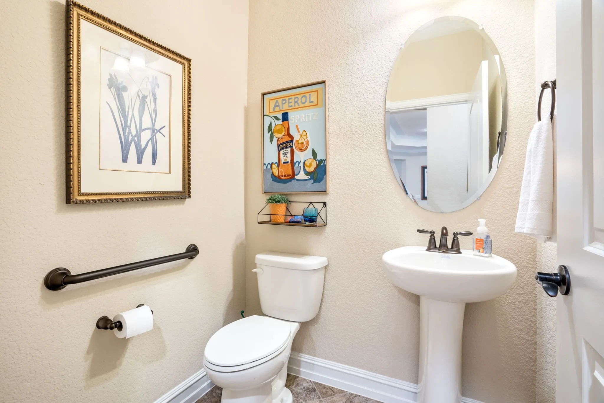 Single Family Residence For Sale in Denton County , 7158 Bluff Point, Frisco, Texas 75036, 3 Bedroom, 3 Bathroom, 3 Garage spaces, 2,807 Sqft, built in 2017, mls#21385792, Real Estate Agent in Frisco, Homes For Sale in Denton county, Homes For Sale in Frisco, Realtor in Frisco Texas, Real Estate Brokerage Independent Realty Texas, Luminita Cordes Realtor