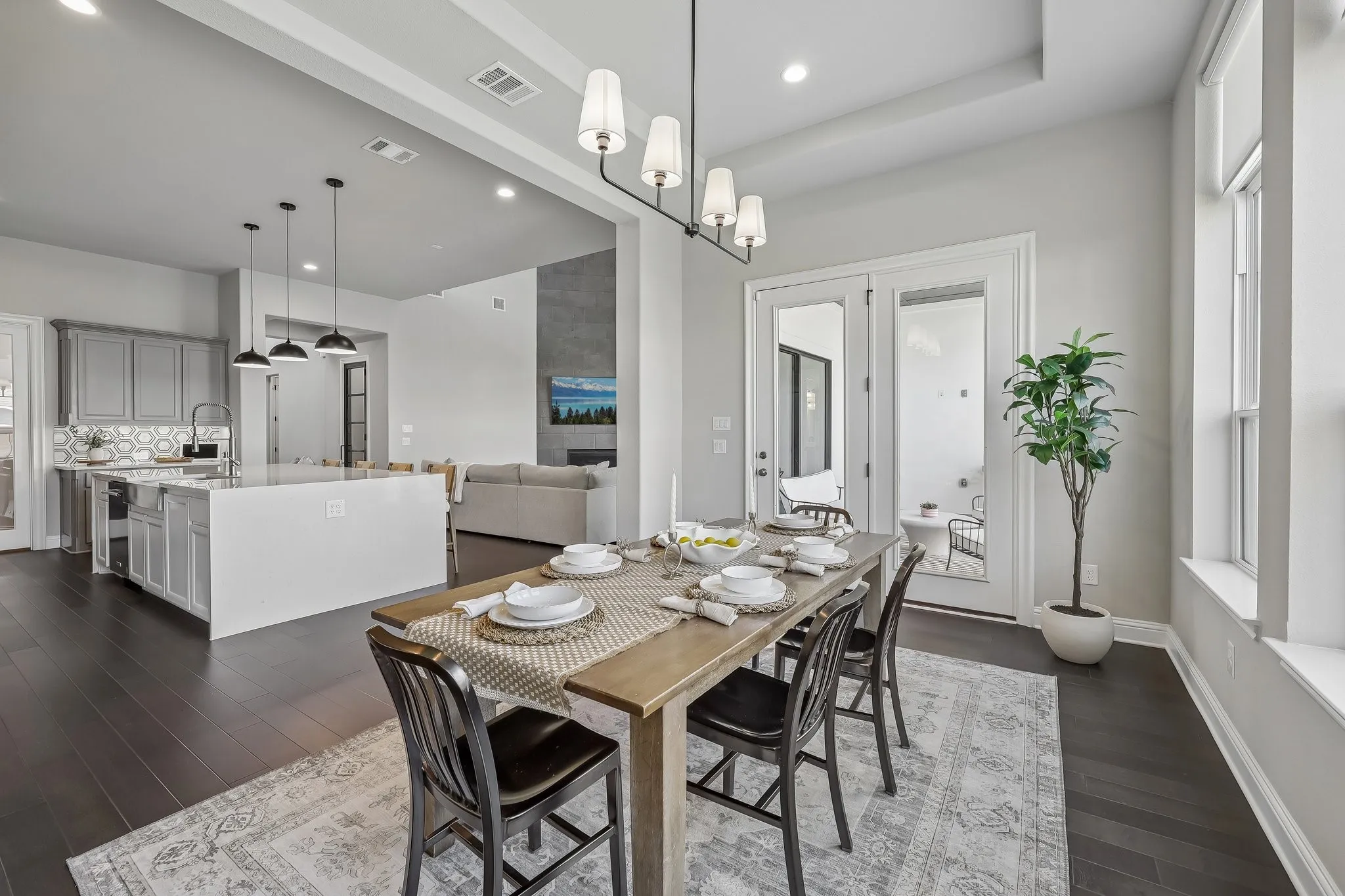 Single Family Residence For Sale in Parker County , 2212 Dunstan Drive, Fort Worth, Texas 76008, 4 Bedroom, 5 Bathroom, 2 Garage spaces, 3,655 Sqft, built in 2022, mls#21388327, Real Estate Agent in Fort Worth, Homes For Sale in Parker county, Homes For Sale in Fort Worth, Realtor in Fort Worth Texas, Real Estate Brokerage Independent Realty Texas, Luminita Cordes Realtor