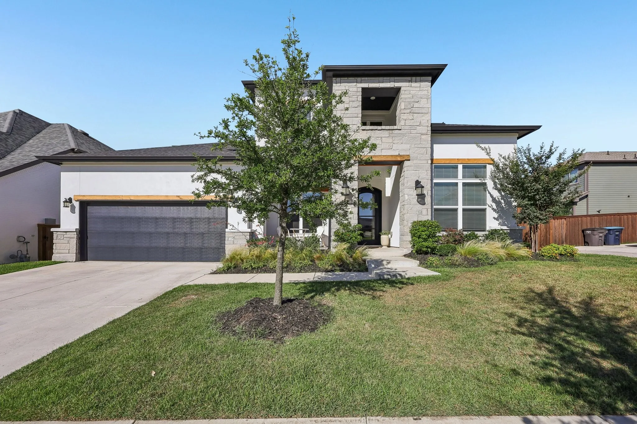 Single Family Residence For Sale in Parker County , 2212 Dunstan Drive, Fort Worth, Texas 76008, 4 Bedroom, 5 Bathroom, 2 Garage spaces, 3,655 Sqft, built in 2022, mls#21388327, Real Estate Agent in Fort Worth, Homes For Sale in Parker county, Homes For Sale in Fort Worth, Realtor in Fort Worth Texas, Real Estate Brokerage Independent Realty Texas, Luminita Cordes Realtor