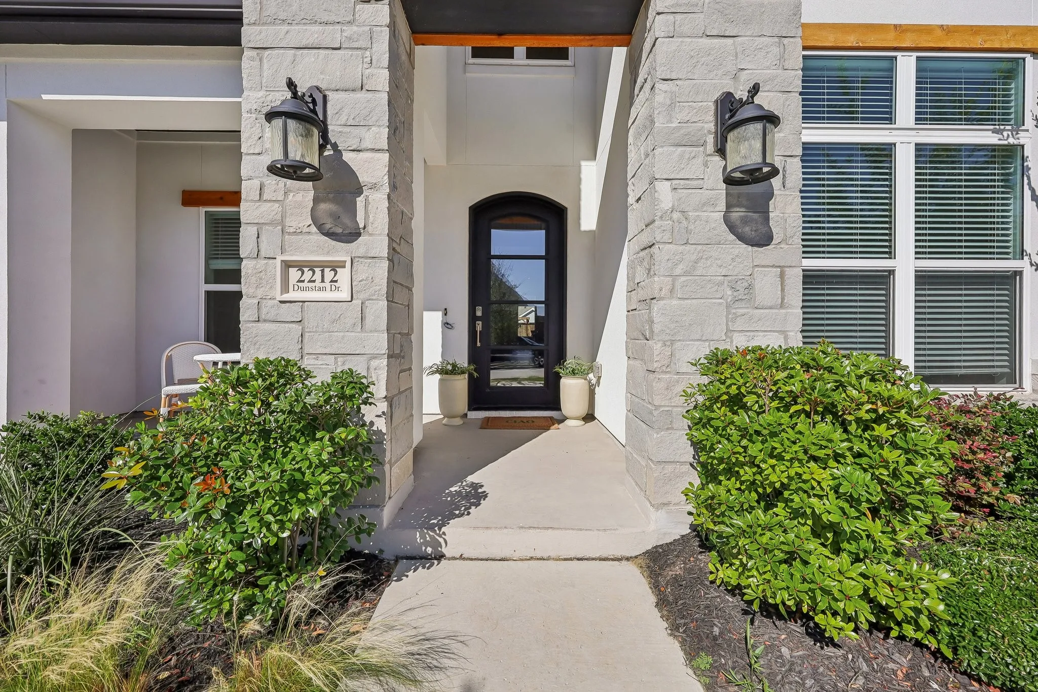 Single Family Residence For Sale in Parker County , 2212 Dunstan Drive, Fort Worth, Texas 76008, 4 Bedroom, 5 Bathroom, 2 Garage spaces, 3,655 Sqft, built in 2022, mls#21388327, Real Estate Agent in Fort Worth, Homes For Sale in Parker county, Homes For Sale in Fort Worth, Realtor in Fort Worth Texas, Real Estate Brokerage Independent Realty Texas, Luminita Cordes Realtor