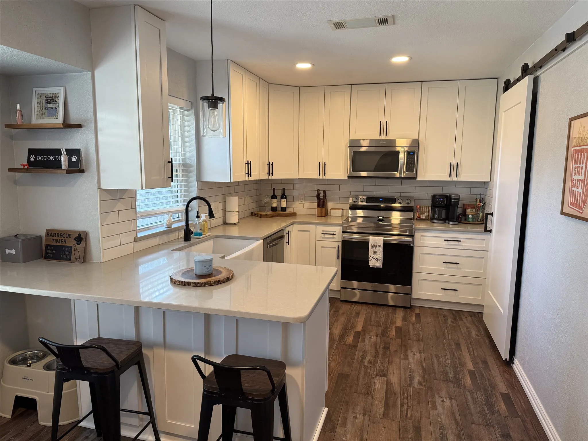 Single Family Residence For Sale in Tarrant County , 6216 Shirley Drive, North Richland Hills, Texas 76180, 3 Bedroom, 2 Bathroom, 2 Garage spaces, 1,635 Sqft, built in 1979, mls#21388332, Real Estate Agent in North Richland Hills, Homes For Sale in Tarrant county, Homes For Sale in North Richland Hills, Realtor in North Richland Hills Texas, Real Estate Brokerage Independent Realty Texas, Luminita Cordes Realtor