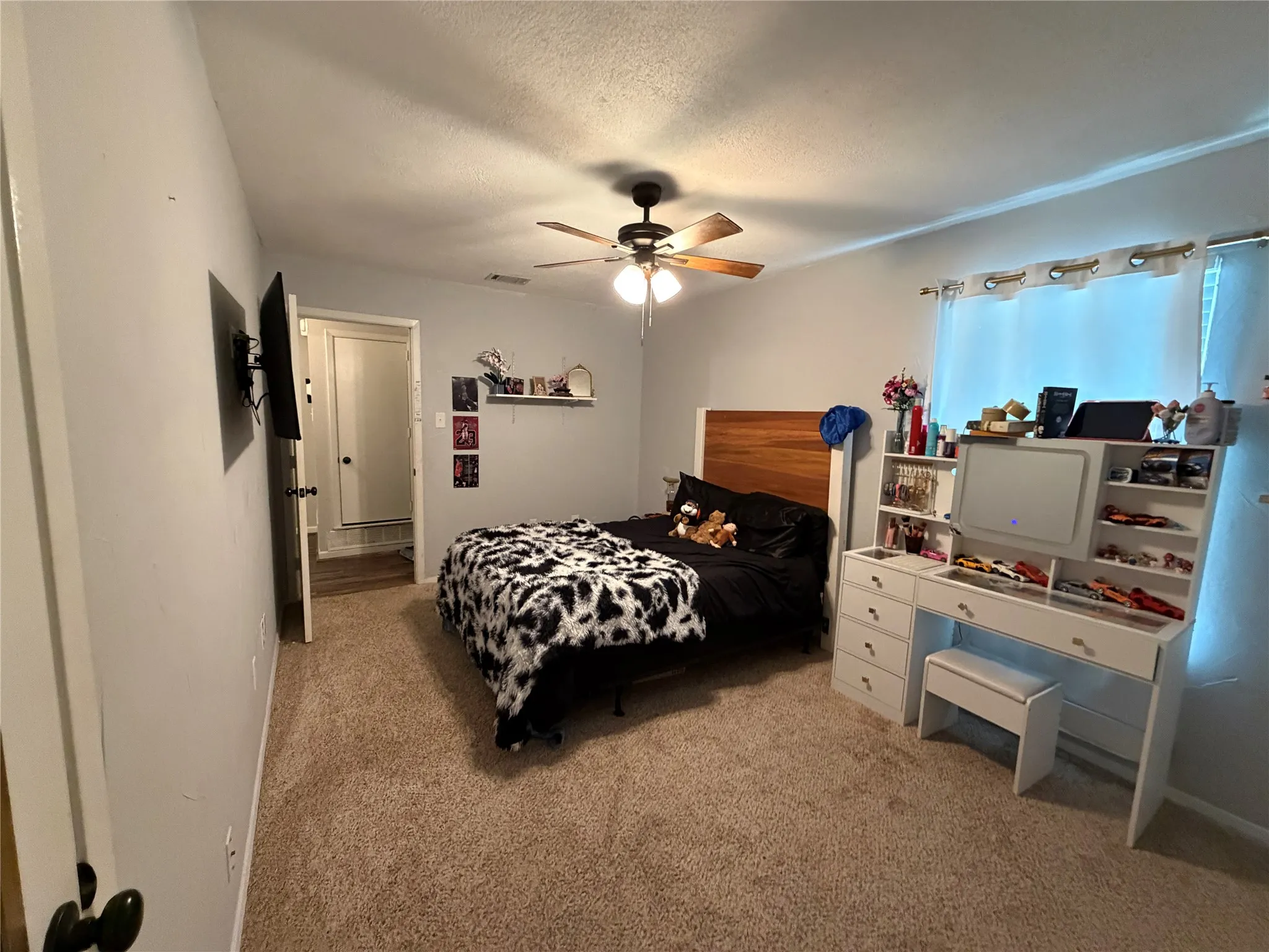 Single Family Residence For Sale in Tarrant County , 6216 Shirley Drive, North Richland Hills, Texas 76180, 3 Bedroom, 2 Bathroom, 2 Garage spaces, 1,635 Sqft, built in 1979, mls#21388332, Real Estate Agent in North Richland Hills, Homes For Sale in Tarrant county, Homes For Sale in North Richland Hills, Realtor in North Richland Hills Texas, Real Estate Brokerage Independent Realty Texas, Luminita Cordes Realtor