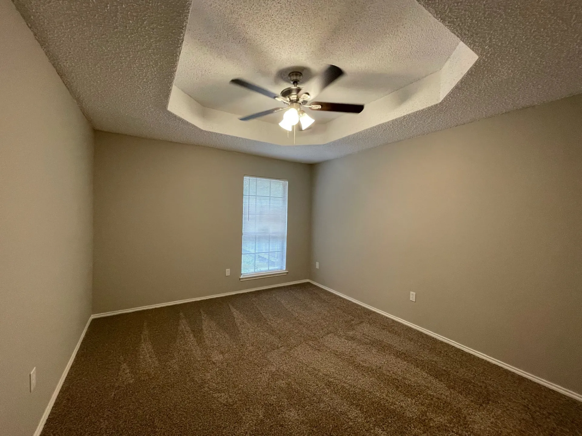 Duplex For Rent in Tarrant County , 5227 Wild Horse Court, Arlington, Texas 76017, 2 Bedroom, 2 Bathroom, Garage spaces, 992 Sqft, built in 1983, mls#21388334, Real Estate Agent in Arlington, Homes For Rent in Tarrant county, Homes For Rent in Arlington, Realtor in Arlington Texas, Real Estate Brokerage Independent Realty Texas, Luminita Cordes Realtor