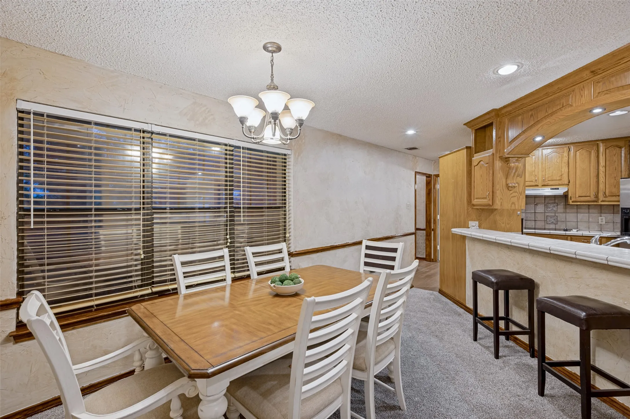 Single Family Residence For Sale in Dallas County , 611 Combine Road, Seagoville, Texas 75159, 3 Bedroom, 3 Bathroom, Garage spaces, 2,394 Sqft, built in 1990, mls#21381888, Real Estate Agent in Seagoville, Homes For Sale in Dallas county, Homes For Sale in Seagoville, Realtor in Seagoville Texas, Real Estate Brokerage Independent Realty Texas, Luminita Cordes Realtor