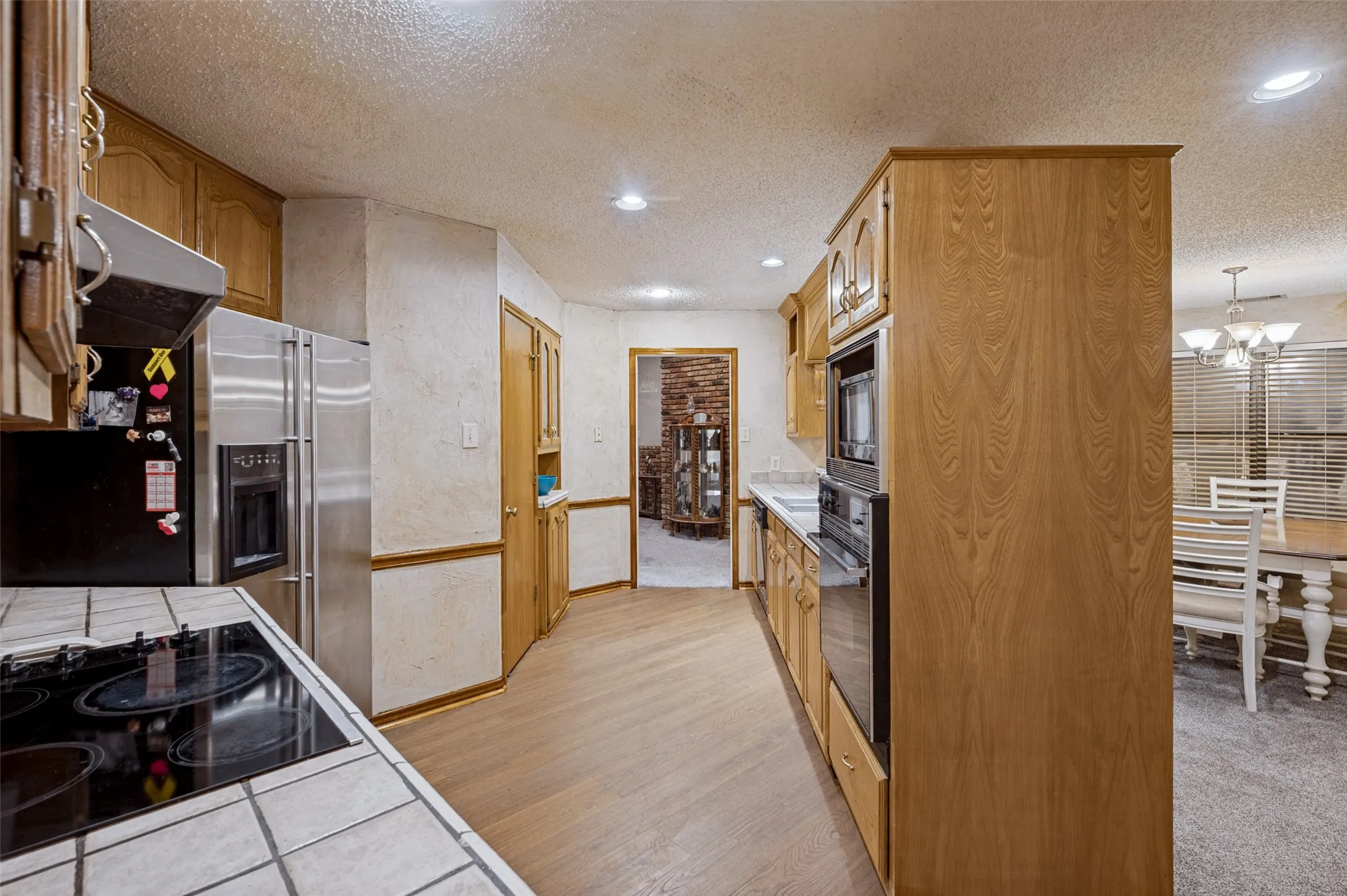 Electric appliances with walk in pantry