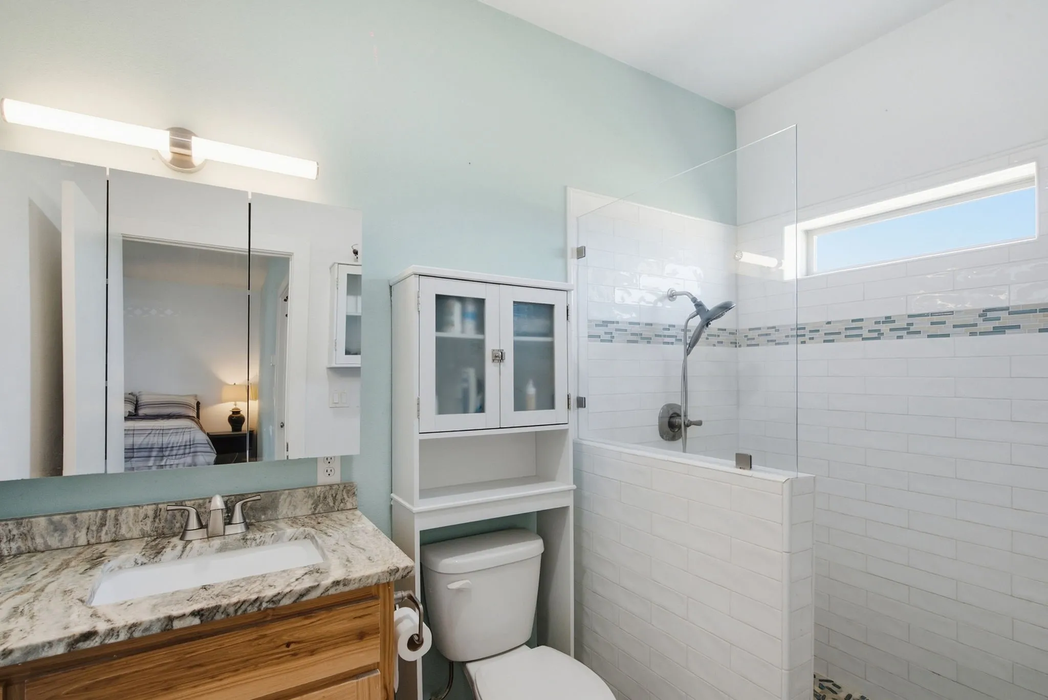 Single Family Residence For Sale in Parker County , 100 Shadle Ridge Court, Poolville, Texas 76487, 3 Bedroom, 3 Bathroom, 5 Garage spaces, 2,499 Sqft, built in 1995, mls#21387961, Real Estate Agent in Poolville, Homes For Sale in Parker county, Homes For Sale in Poolville, Realtor in Poolville Texas, Real Estate Brokerage Independent Realty Texas, Luminita Cordes Realtor