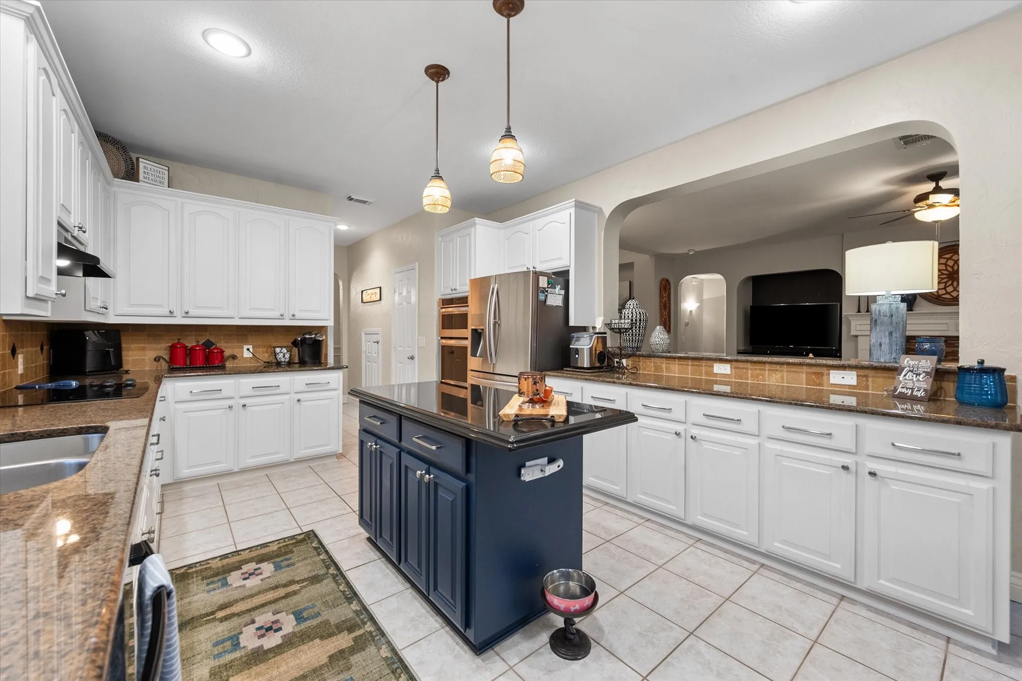 Single Family Residence For Sale in Tarrant County , 245 Bear Hollow, Keller, Texas 76248, 4 Bedroom, 3 Bathroom, 3 Garage spaces, 3,006 Sqft, built in 1996, mls#21387323, Real Estate Agent in Keller, Homes For Sale in Tarrant county, Homes For Sale in Keller, Realtor in Keller Texas, Real Estate Brokerage Independent Realty Texas, Luminita Cordes Realtor