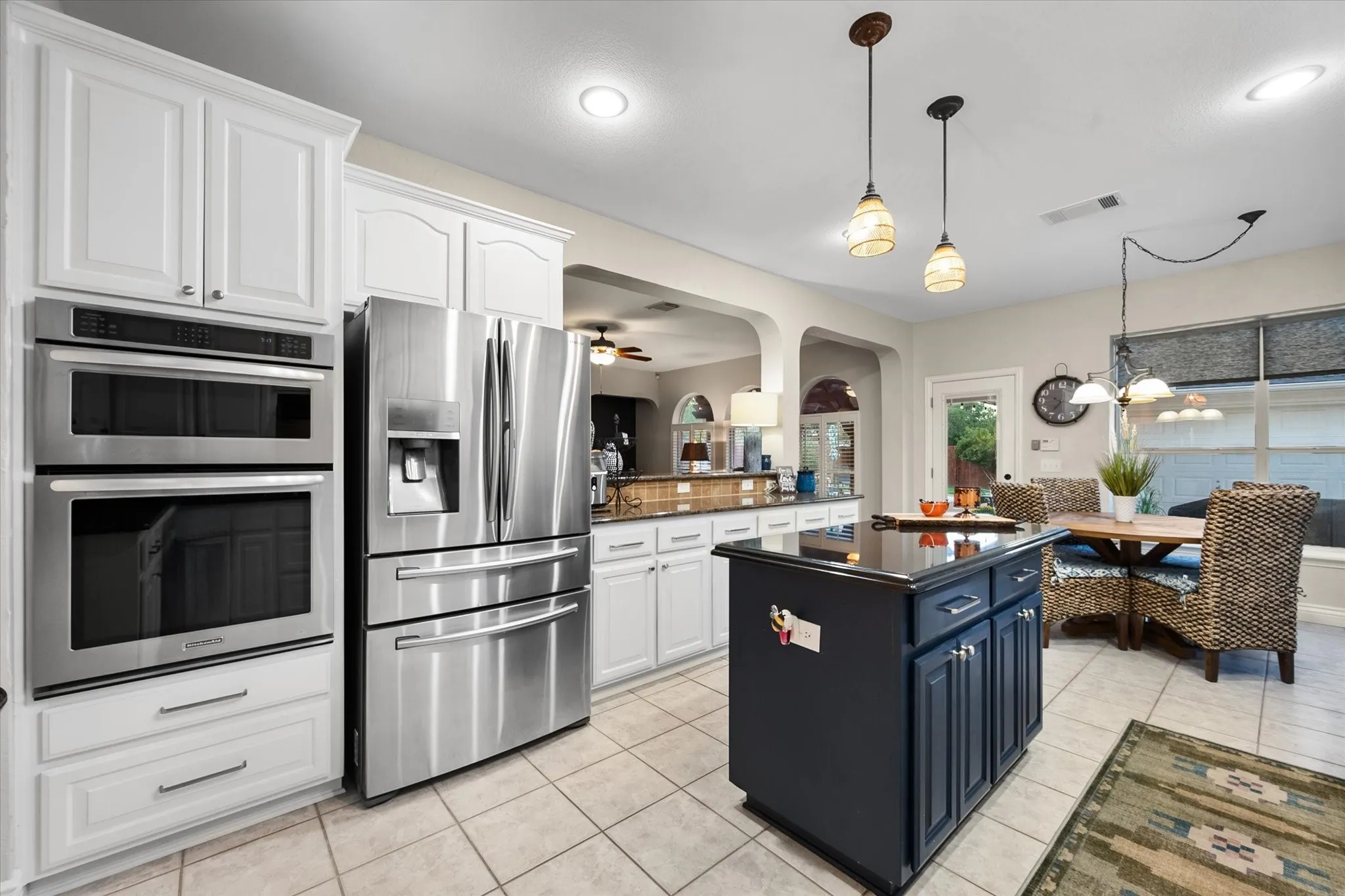 Single Family Residence For Sale in Tarrant County , 245 Bear Hollow, Keller, Texas 76248, 4 Bedroom, 3 Bathroom, 3 Garage spaces, 3,006 Sqft, built in 1996, mls#21387323, Real Estate Agent in Keller, Homes For Sale in Tarrant county, Homes For Sale in Keller, Realtor in Keller Texas, Real Estate Brokerage Independent Realty Texas, Luminita Cordes Realtor