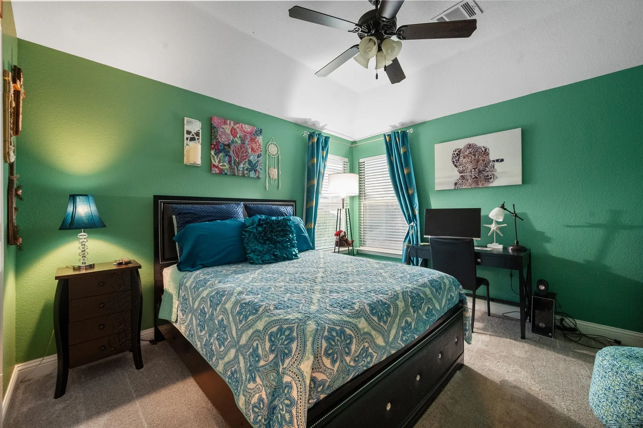 Single Family Residence For Sale in Tarrant County , 245 Bear Hollow, Keller, Texas 76248, 4 Bedroom, 3 Bathroom, 3 Garage spaces, 3,006 Sqft, built in 1996, mls#21387323, Real Estate Agent in Keller, Homes For Sale in Tarrant county, Homes For Sale in Keller, Realtor in Keller Texas, Real Estate Brokerage Independent Realty Texas, Luminita Cordes Realtor