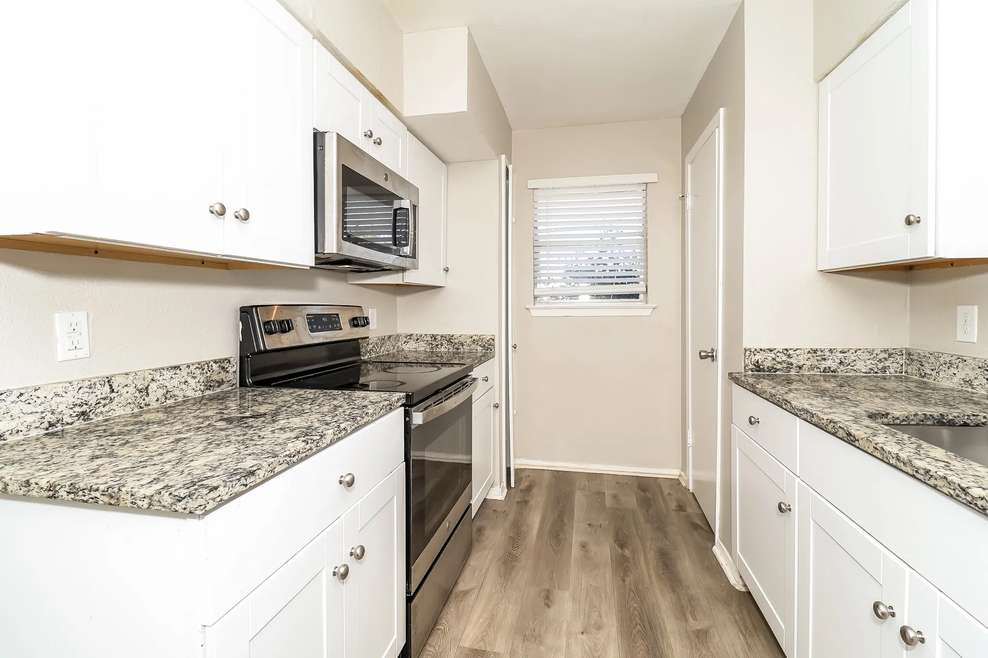 Single Family Residence For Sale in Dallas County , 11226 Drummond Drive, Dallas, Texas 75228, 4 Bedroom, 3 Bathroom, Garage spaces, 2,172 Sqft, built in 1964, mls#21388354, Real Estate Agent in Dallas, Homes For Sale in Dallas county, Homes For Sale in Dallas, Realtor in Dallas Texas, Real Estate Brokerage Independent Realty Texas, Luminita Cordes Realtor