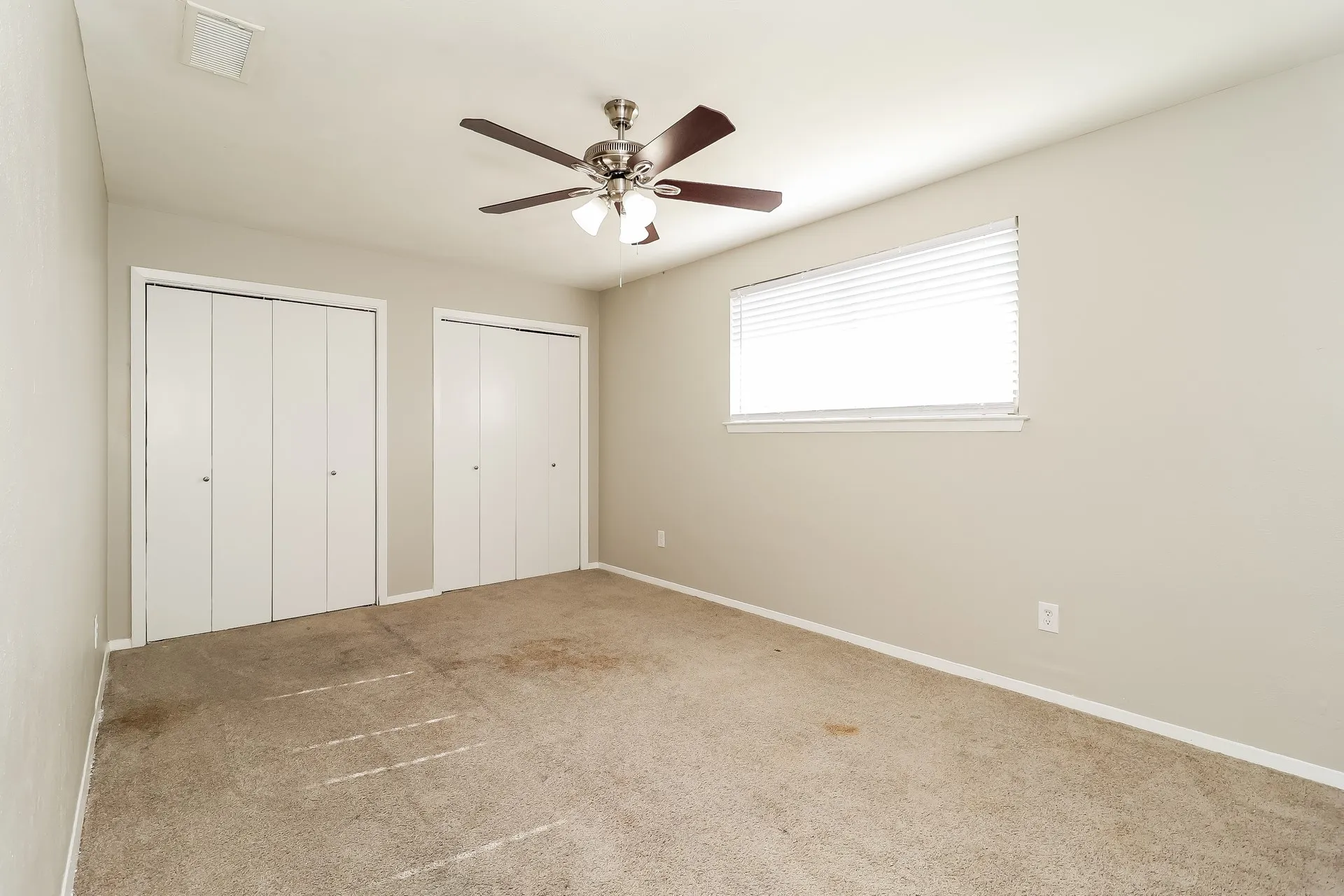 Single Family Residence For Sale in Dallas County , 11226 Drummond Drive, Dallas, Texas 75228, 4 Bedroom, 3 Bathroom, Garage spaces, 2,172 Sqft, built in 1964, mls#21388354, Real Estate Agent in Dallas, Homes For Sale in Dallas county, Homes For Sale in Dallas, Realtor in Dallas Texas, Real Estate Brokerage Independent Realty Texas, Luminita Cordes Realtor