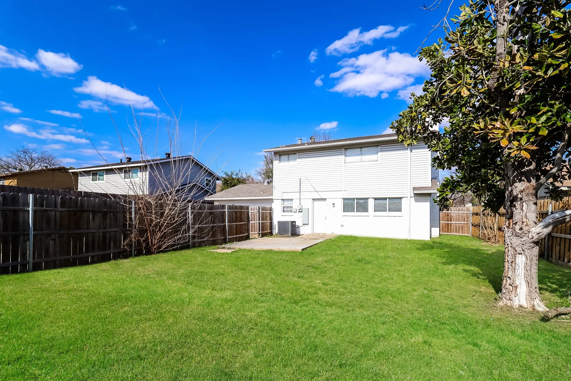 Single Family Residence For Sale in Dallas County , 11226 Drummond Drive, Dallas, Texas 75228, 4 Bedroom, 3 Bathroom, Garage spaces, 2,172 Sqft, built in 1964, mls#21388354, Real Estate Agent in Dallas, Homes For Sale in Dallas county, Homes For Sale in Dallas, Realtor in Dallas Texas, Real Estate Brokerage Independent Realty Texas, Luminita Cordes Realtor