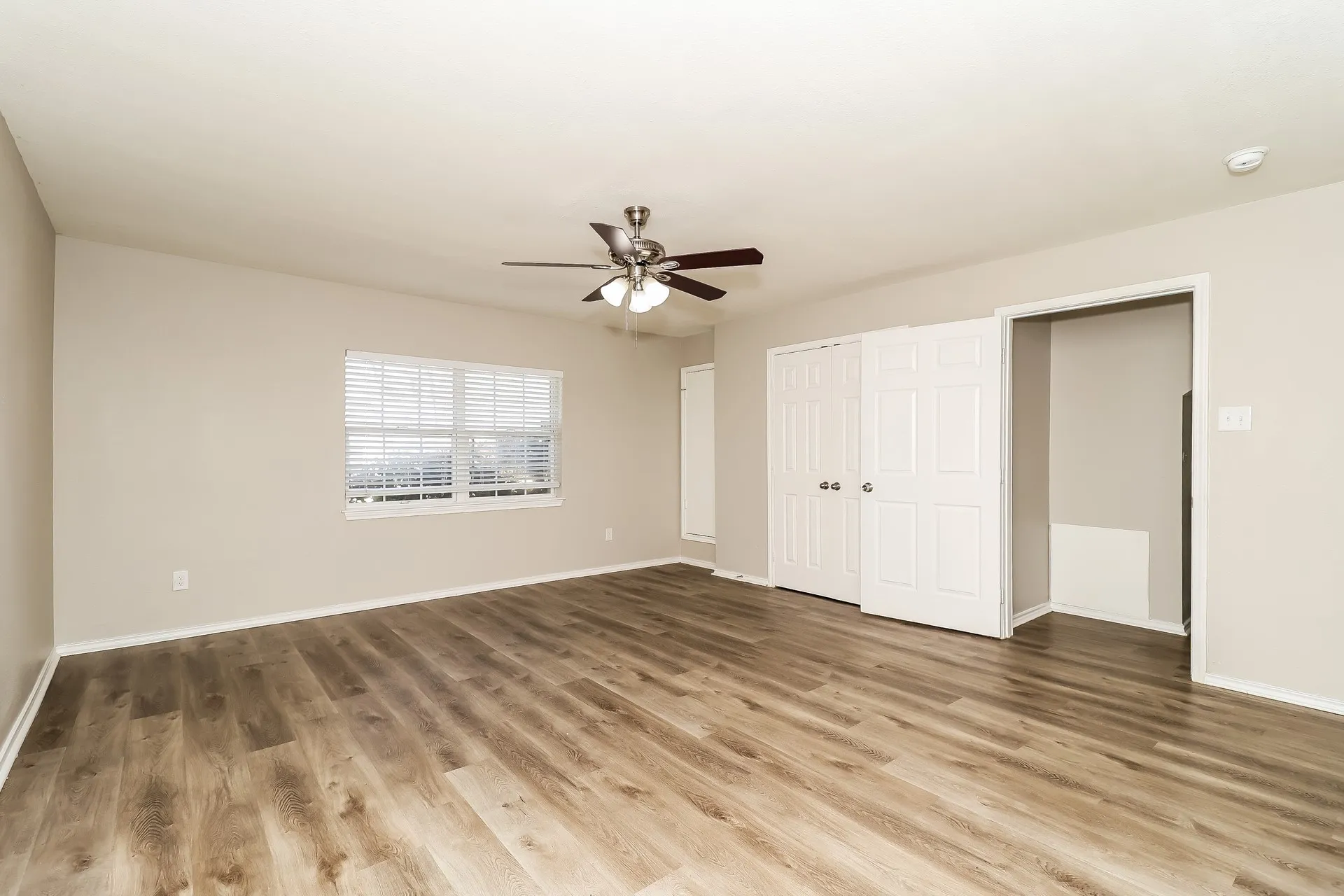 Single Family Residence For Sale in Dallas County , 11226 Drummond Drive, Dallas, Texas 75228, 4 Bedroom, 3 Bathroom, Garage spaces, 2,172 Sqft, built in 1964, mls#21388354, Real Estate Agent in Dallas, Homes For Sale in Dallas county, Homes For Sale in Dallas, Realtor in Dallas Texas, Real Estate Brokerage Independent Realty Texas, Luminita Cordes Realtor