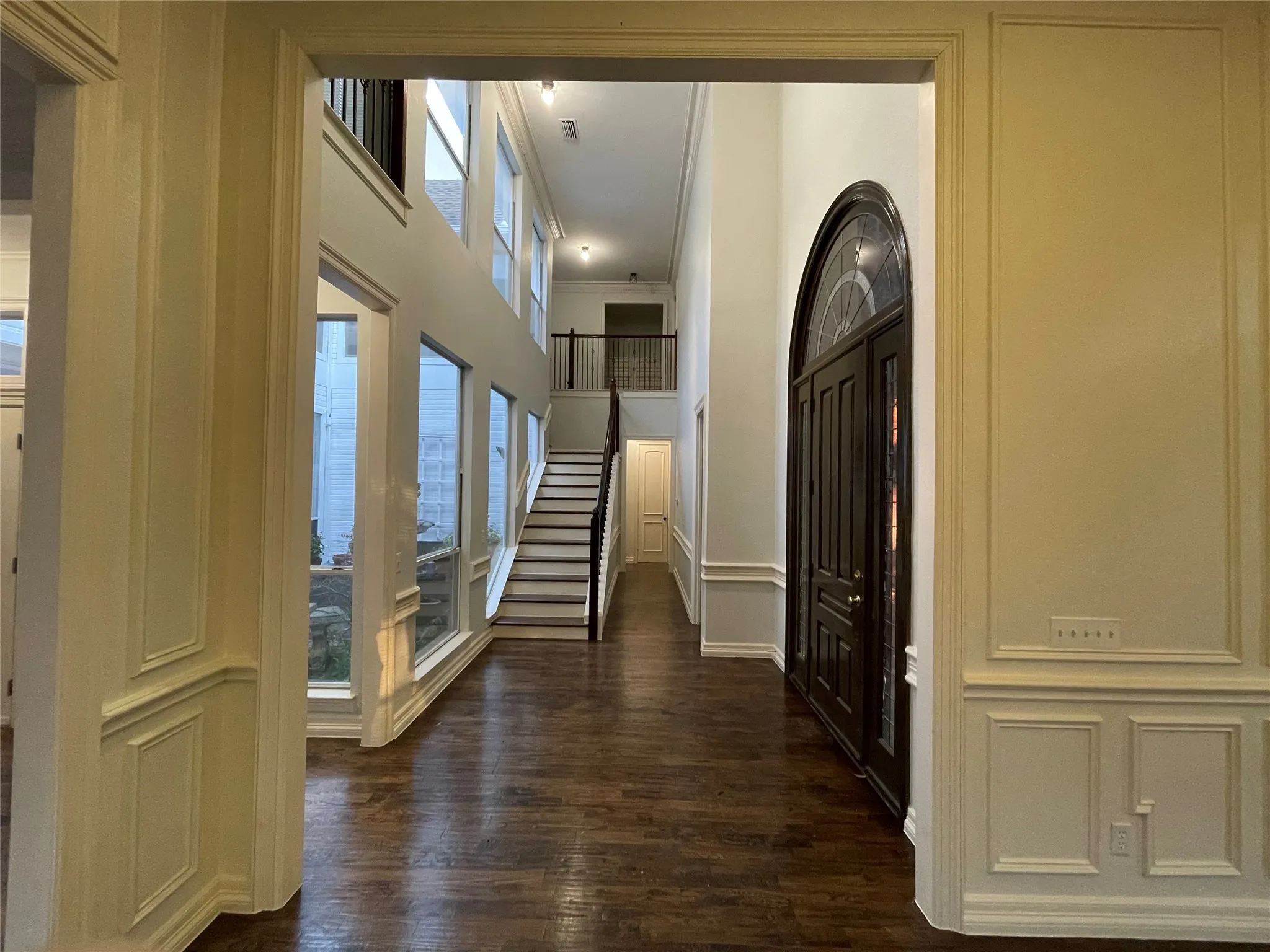 Single Family Residence For Sale in Collin County , 4569 Hallmark Drive, Plano, Texas 75024, 4 Bedroom, 4 Bathroom, 3 Garage spaces, 3,680 Sqft, built in 1986, mls#21381014, Real Estate Agent in Plano, Homes For Sale in Collin county, Homes For Sale in Plano, Realtor in Plano Texas, Real Estate Brokerage Independent Realty Texas, Luminita Cordes Realtor