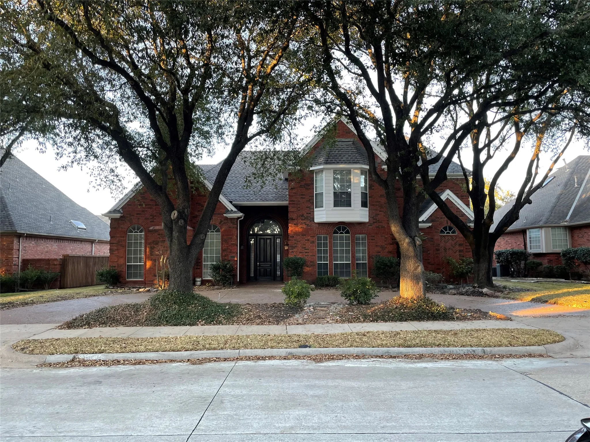 Single Family Residence For Sale in Collin County , 4569 Hallmark Drive, Plano, Texas 75024, 4 Bedroom, 4 Bathroom, 3 Garage spaces, 3,680 Sqft, built in 1986, mls#21381014, Real Estate Agent in Plano, Homes For Sale in Collin county, Homes For Sale in Plano, Realtor in Plano Texas, Real Estate Brokerage Independent Realty Texas, Luminita Cordes Realtor