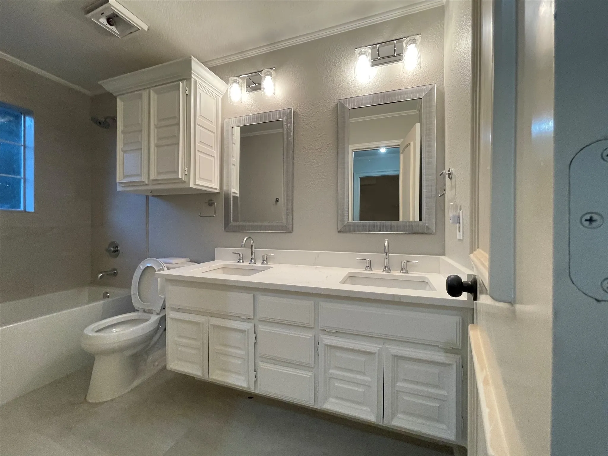 Single Family Residence For Sale in Collin County , 4569 Hallmark Drive, Plano, Texas 75024, 4 Bedroom, 4 Bathroom, 3 Garage spaces, 3,680 Sqft, built in 1986, mls#21381014, Real Estate Agent in Plano, Homes For Sale in Collin county, Homes For Sale in Plano, Realtor in Plano Texas, Real Estate Brokerage Independent Realty Texas, Luminita Cordes Realtor