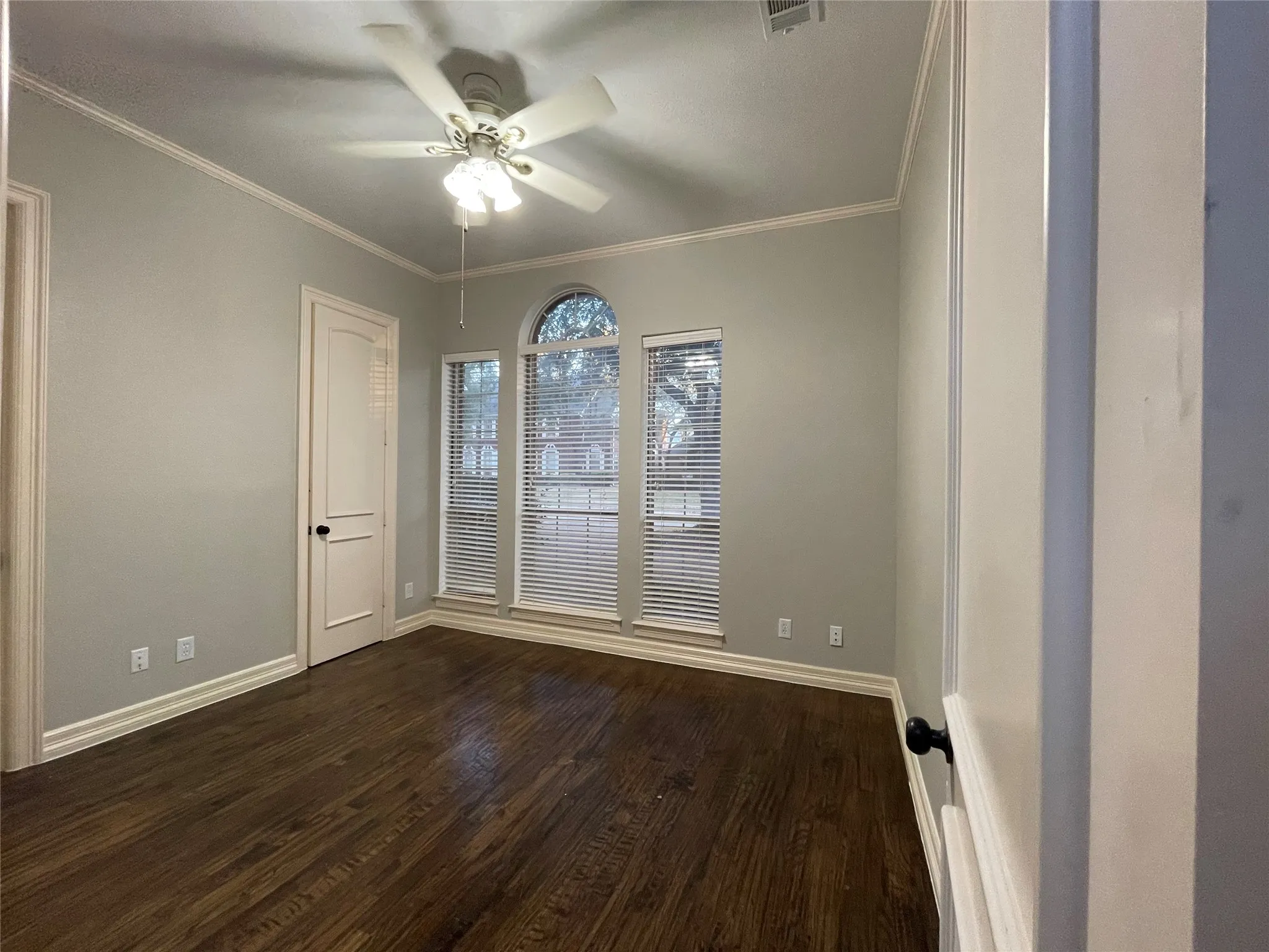 Single Family Residence For Sale in Collin County , 4569 Hallmark Drive, Plano, Texas 75024, 4 Bedroom, 4 Bathroom, 3 Garage spaces, 3,680 Sqft, built in 1986, mls#21381014, Real Estate Agent in Plano, Homes For Sale in Collin county, Homes For Sale in Plano, Realtor in Plano Texas, Real Estate Brokerage Independent Realty Texas, Luminita Cordes Realtor