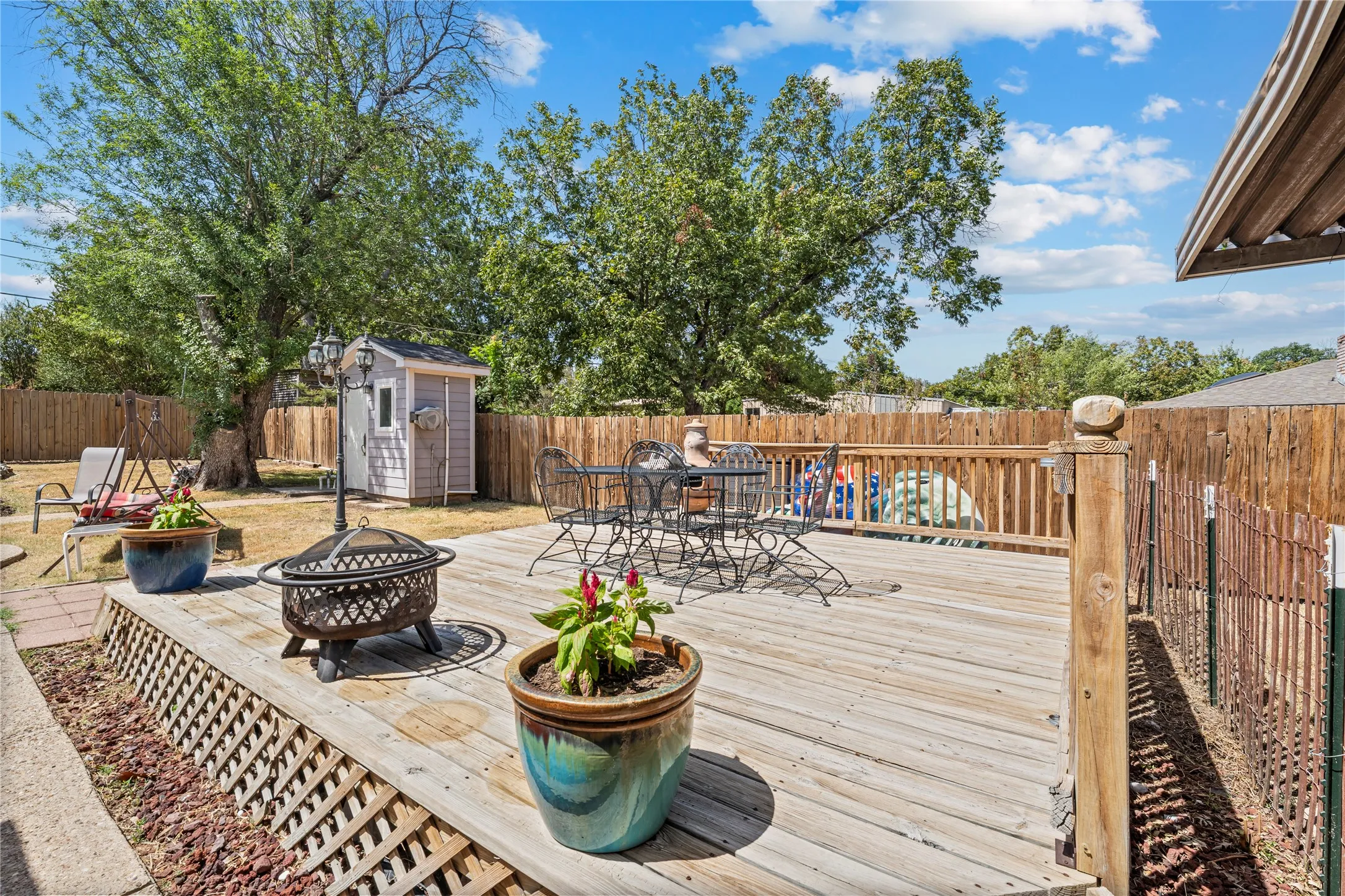 Single Family Residence For Sale in Mc Lennan County , 400 Cranbrook Drive, Woodway, Texas 76712, 3 Bedroom, 3 Bathroom, Garage spaces, 2,138 Sqft, built in 1966, mls#21388171, Real Estate Agent in Woodway, Homes For Sale in Mc Lennan county, Homes For Sale in Woodway, Realtor in Woodway Texas, Real Estate Brokerage Independent Realty Texas, Luminita Cordes Realtor