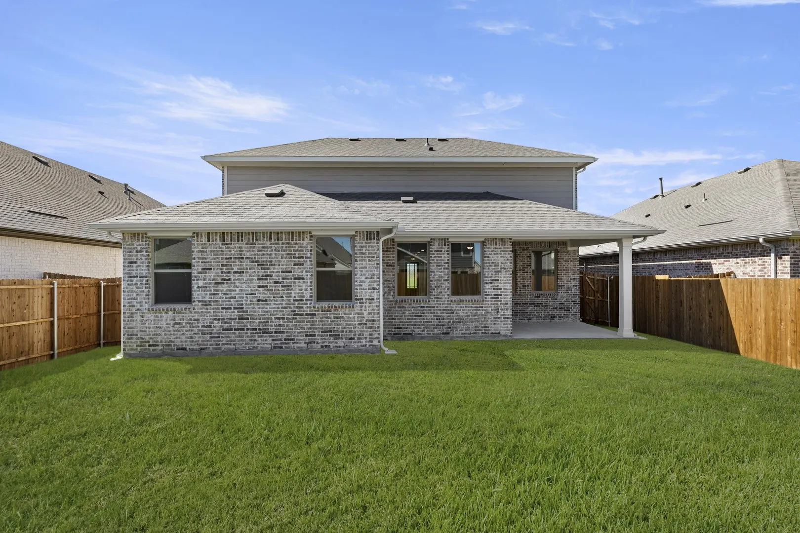 26. 1412 Eagle Meadow - Back