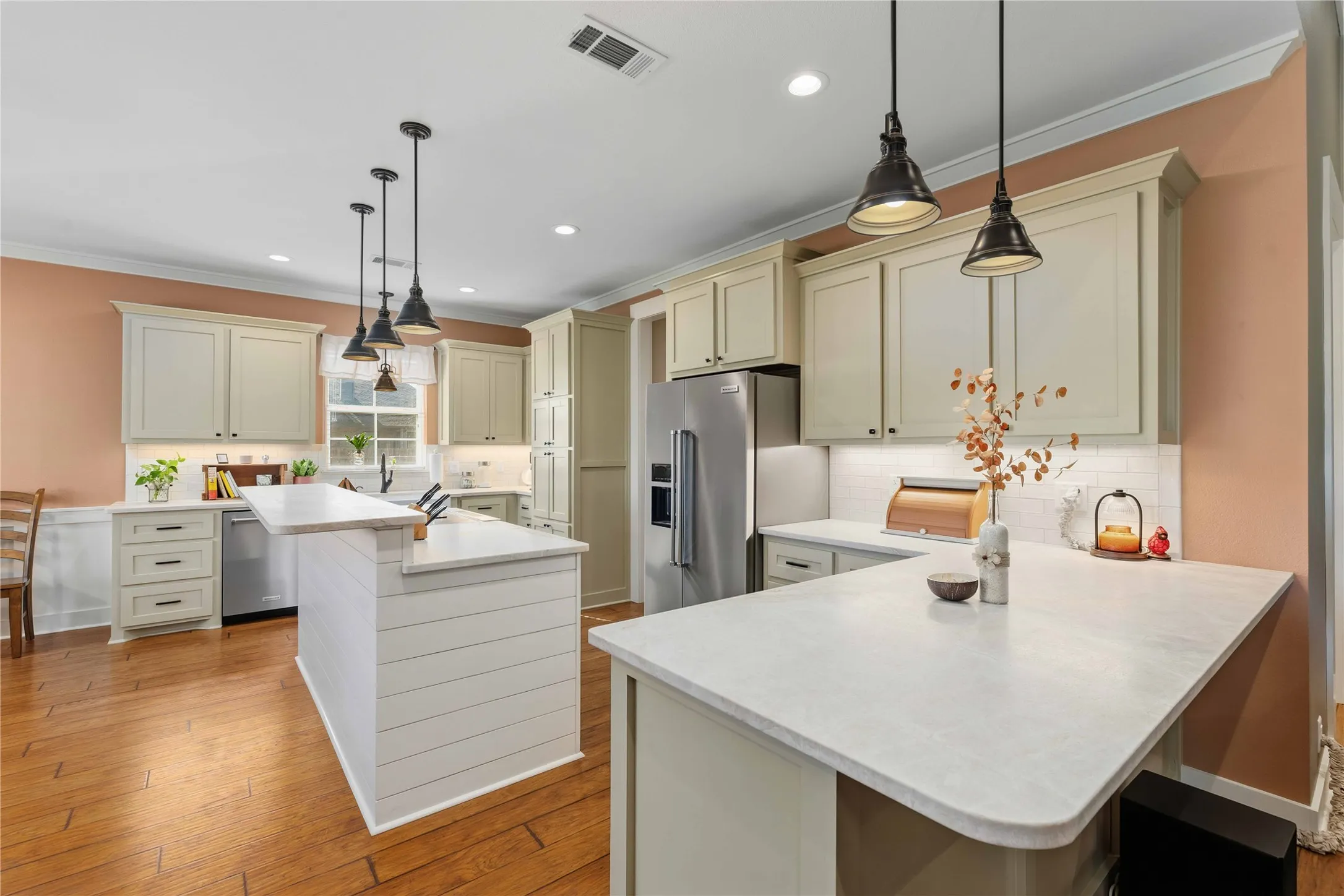 Single Family Residence For Sale in Brown County , 1800 Shaw Drive, Brownwood, Texas 76801, 3 Bedroom, 2 Bathroom, 2 Garage spaces, 2,245 Sqft, built in 2018, mls#21387886, Real Estate Agent in Brownwood, Homes For Sale in Brown county, Homes For Sale in Brownwood, Realtor in Brownwood Texas, Real Estate Brokerage Independent Realty Texas, Luminita Cordes Realtor