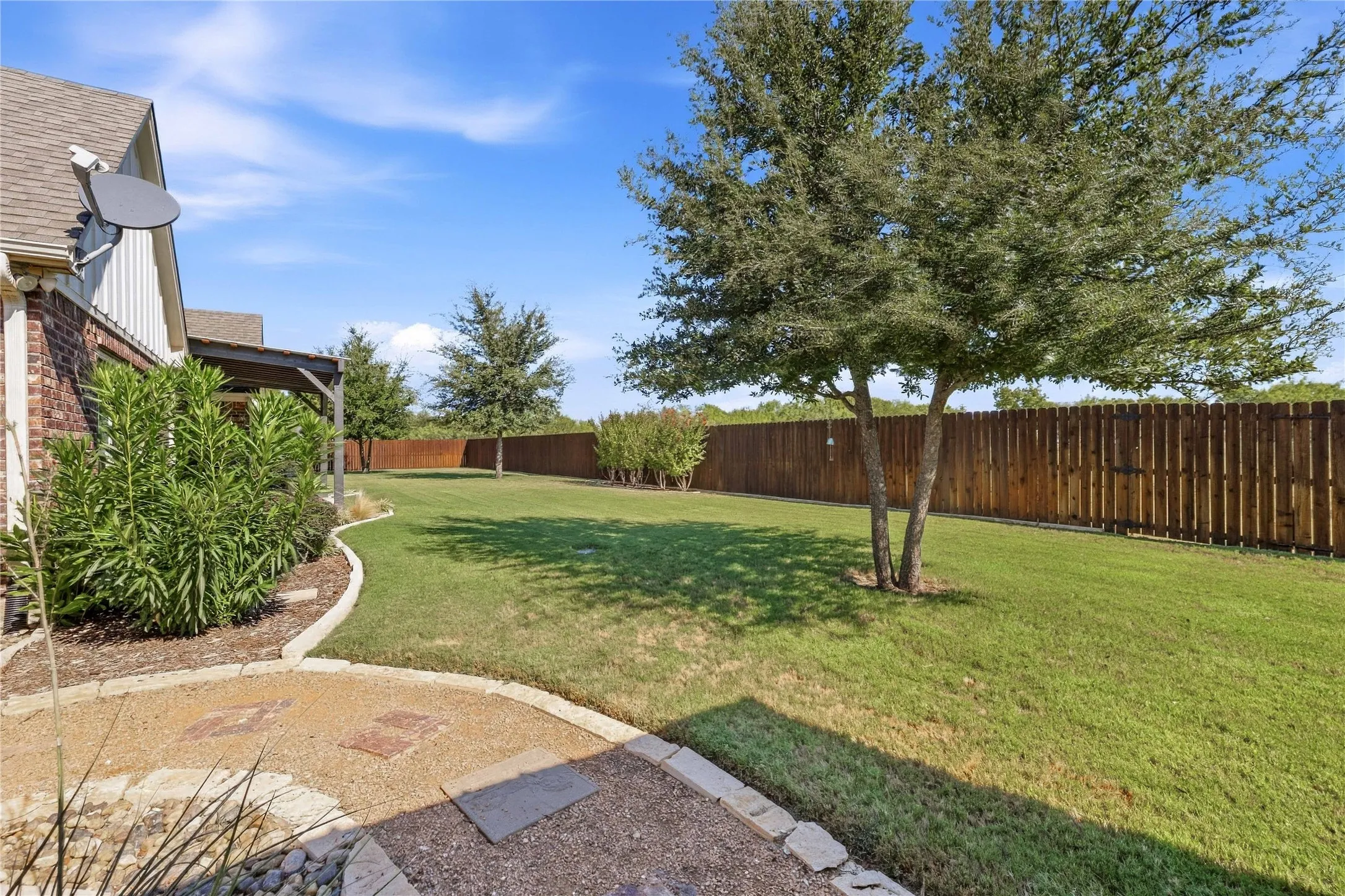 Single Family Residence For Sale in Brown County , 1800 Shaw Drive, Brownwood, Texas 76801, 3 Bedroom, 2 Bathroom, 2 Garage spaces, 2,245 Sqft, built in 2018, mls#21387886, Real Estate Agent in Brownwood, Homes For Sale in Brown county, Homes For Sale in Brownwood, Realtor in Brownwood Texas, Real Estate Brokerage Independent Realty Texas, Luminita Cordes Realtor